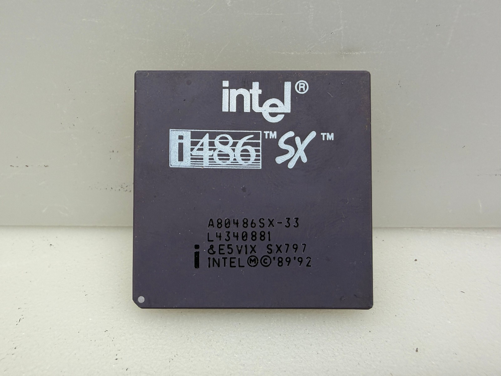 Intel i486SX 33 CPU 