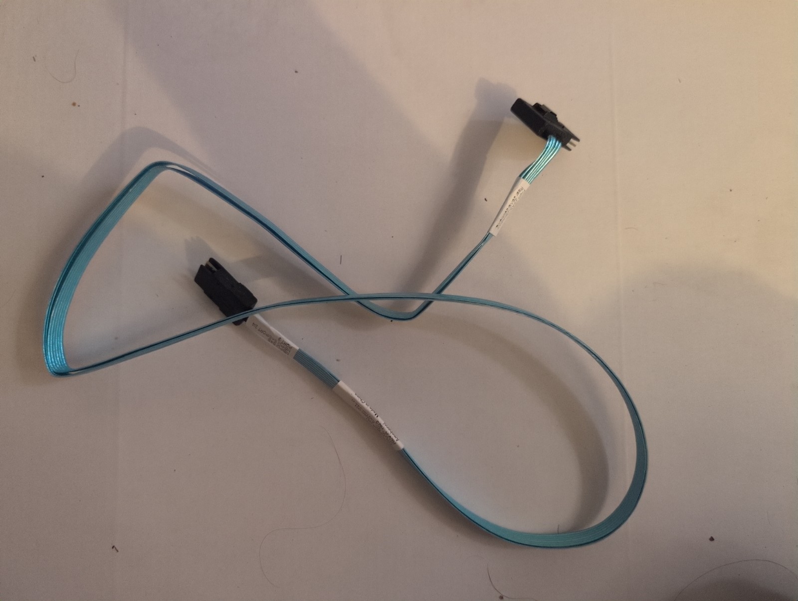 HPE 869826-001 Mini-SAS cable