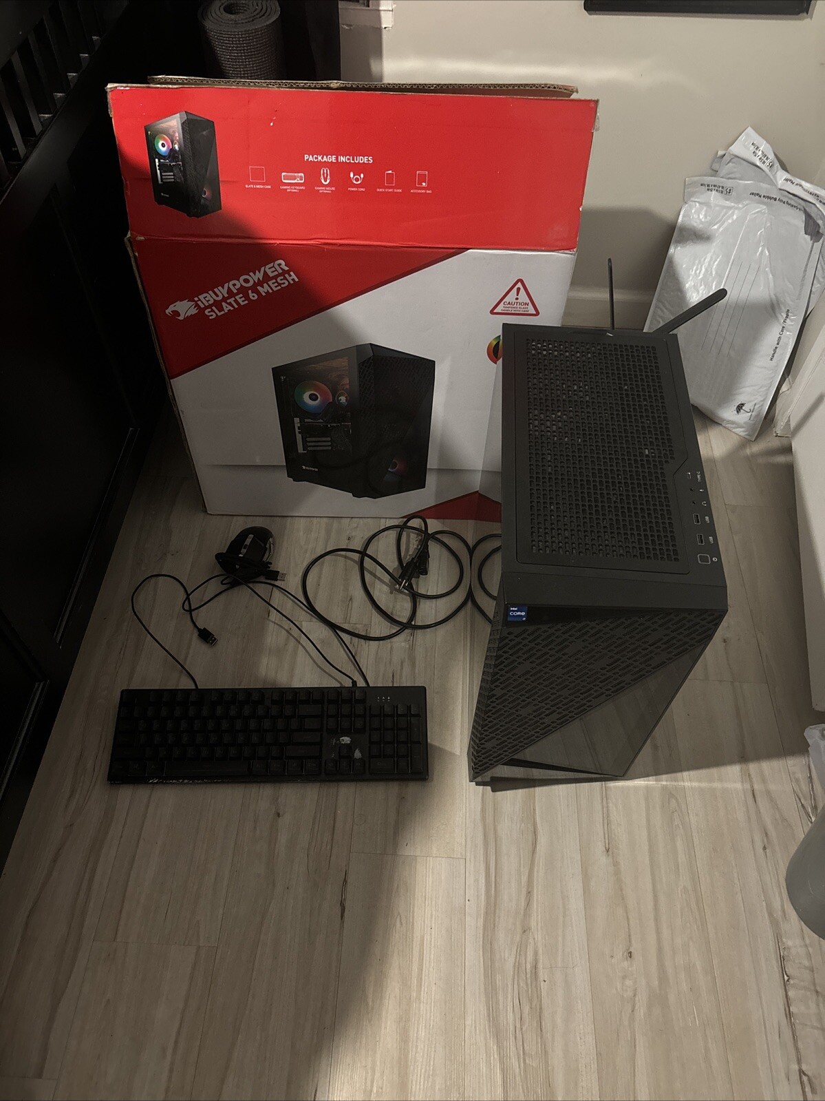 IBUYPOWER Slate 6 Mesh Ryzen 5 7600 3.8GHz, GeForce RTX 4060, 16GB DDR5, 500GB