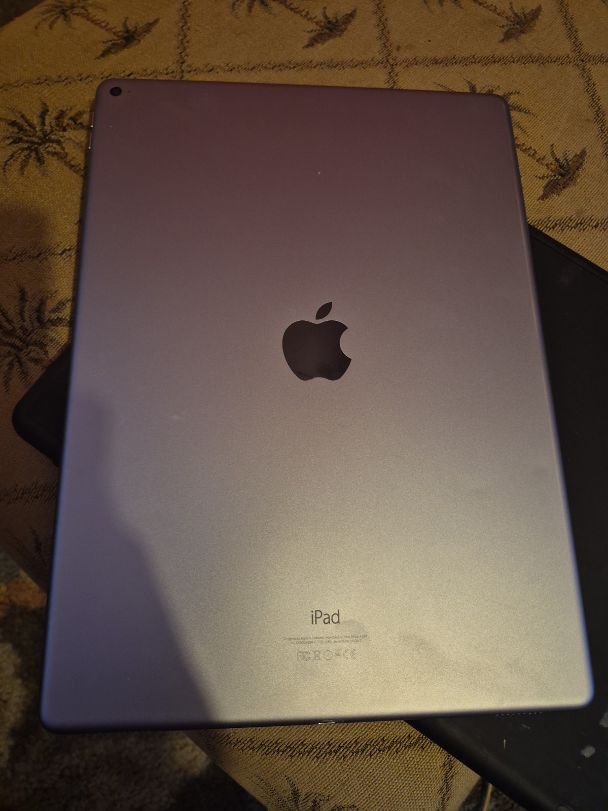 Apple iPad Pro 1st Gen 12.9-inch Wi-Fi Cellular Space Gray 128GB