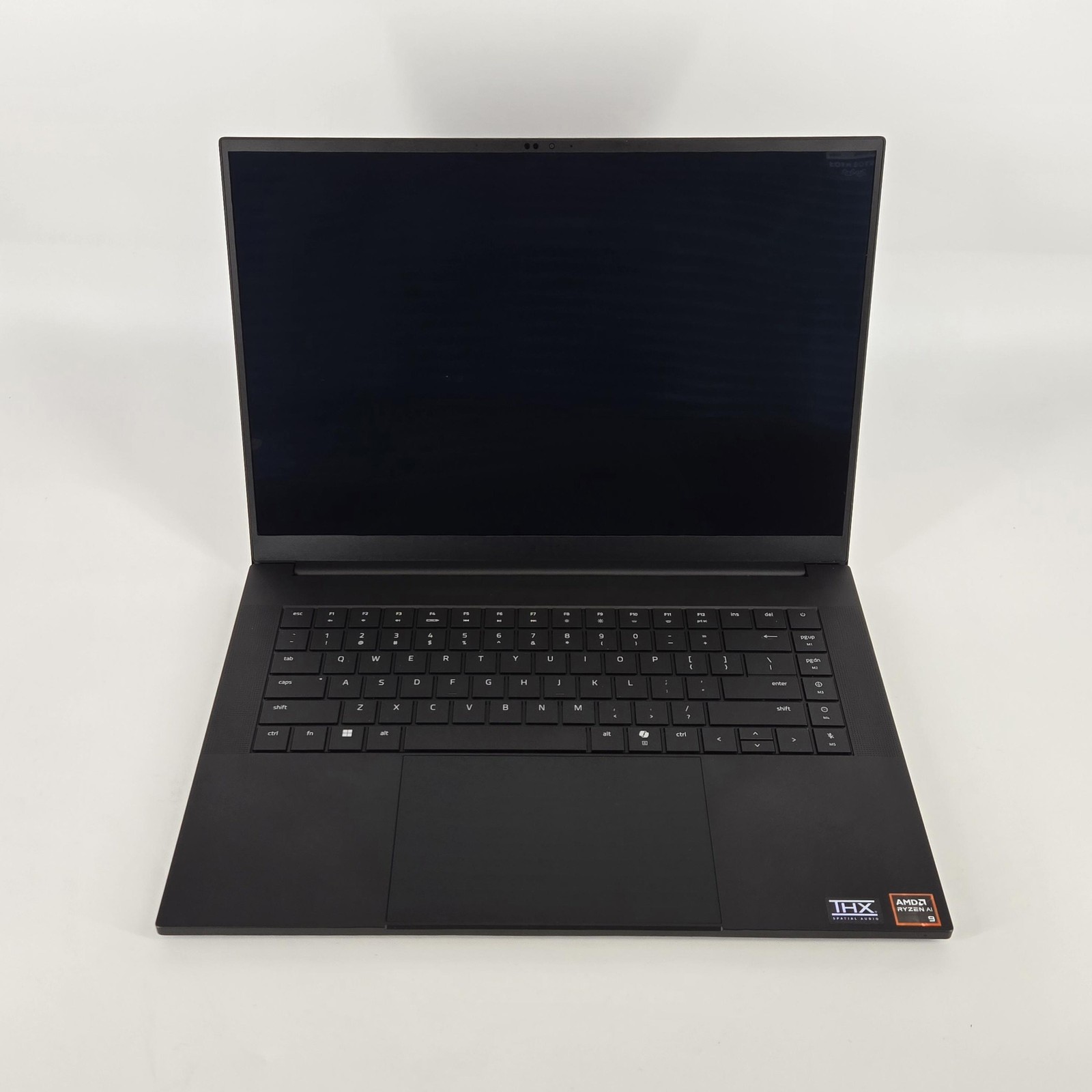 Razer Blade 16 QHD+ 2025 2.0 GHz Ryzen AI 9 365 16GB 1TB SSD NVIDIA RTX 5060