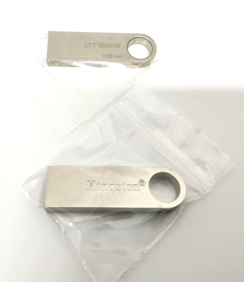 Kingston DataTraveler SE9 16GB USB 2.0 Silver Flash Drive Mac/PC DTSE9H Lot of 2