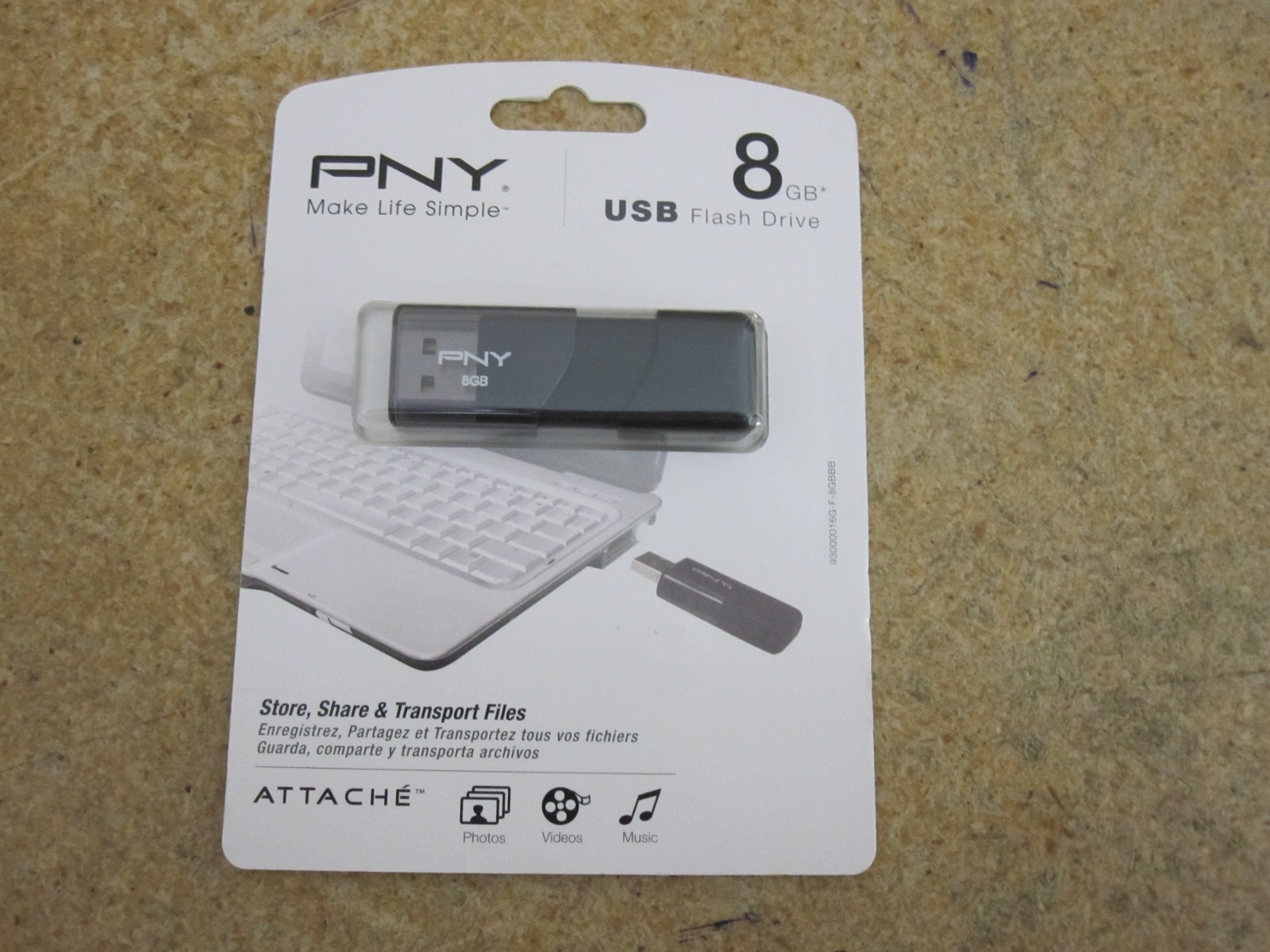 PNY 8GB USB Flash Drive Classic Attache Black New Sealed