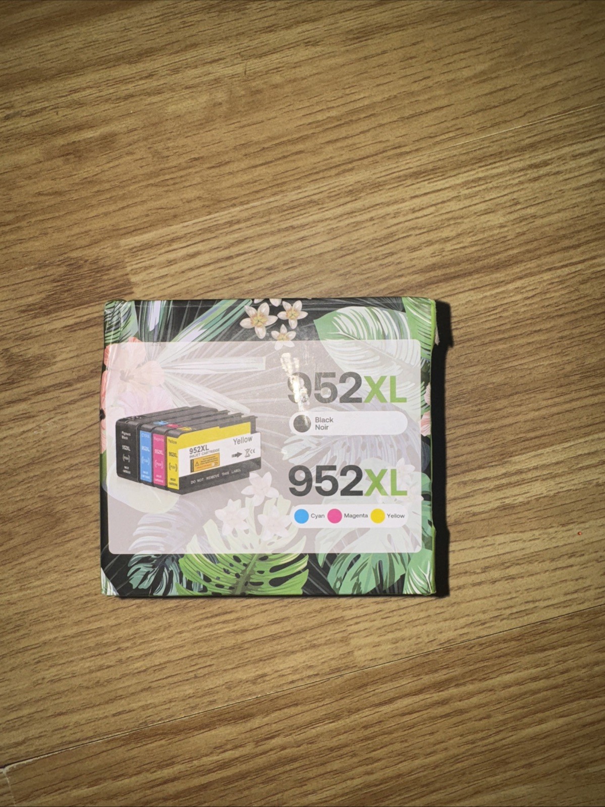 952XL BLACK AND 952 XL CYAN MAGENTA AND YELLOW.  PRINTER INK. NEW. IN BOX
