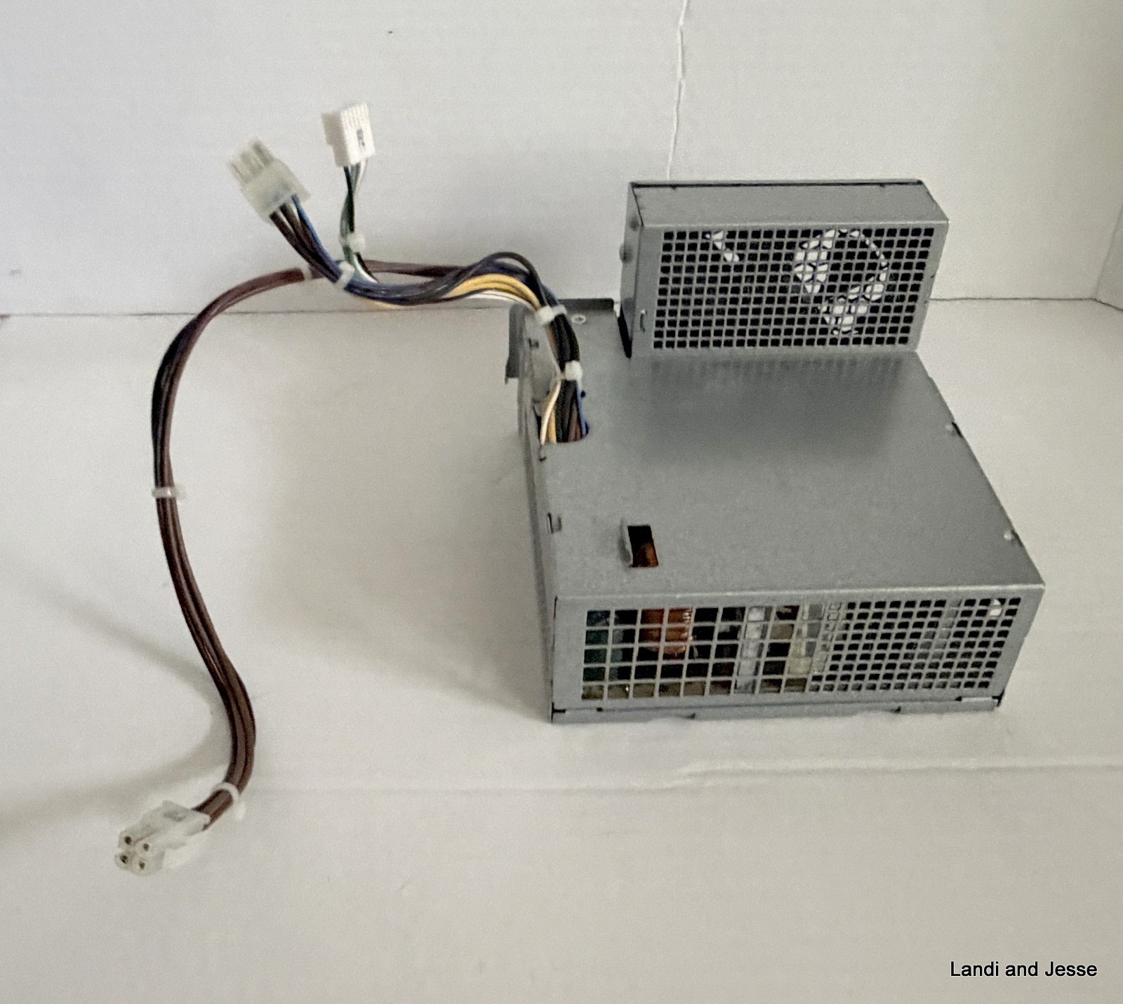 HP Compaq  240W Power Supply 8100 8200 8300 SFF D10-240P1A 611482-001 613763-001