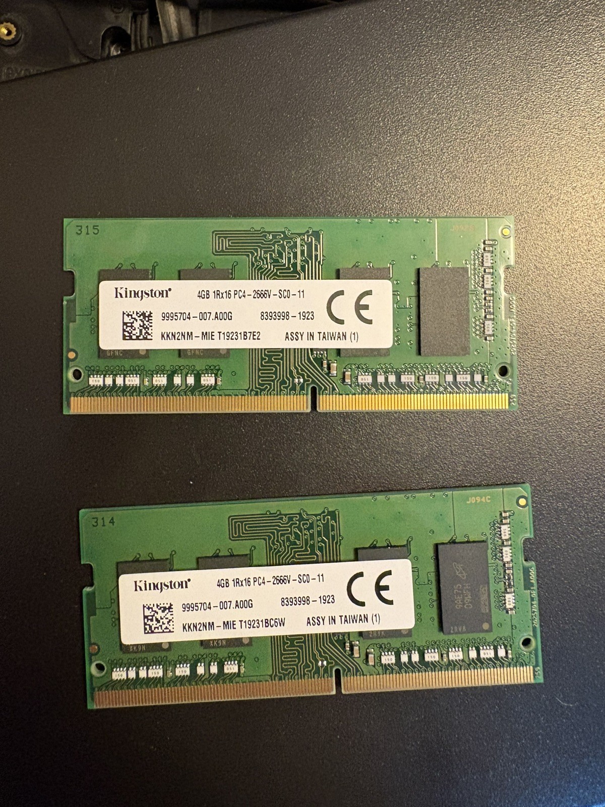 2 X Kingston 4GB 1Rx16 PC4-2666V-SCO-11