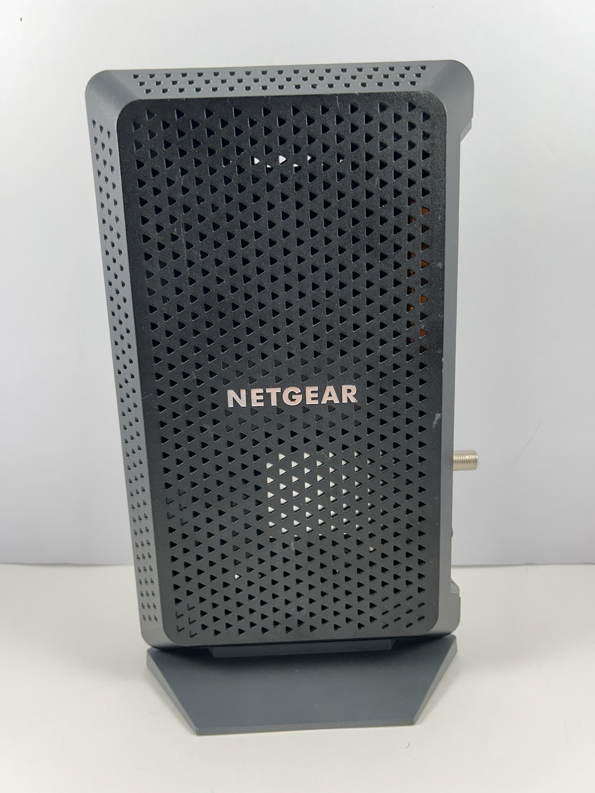 NETGEAR Nighthawk CM1200 Cable Modem Tested - No Power Supply