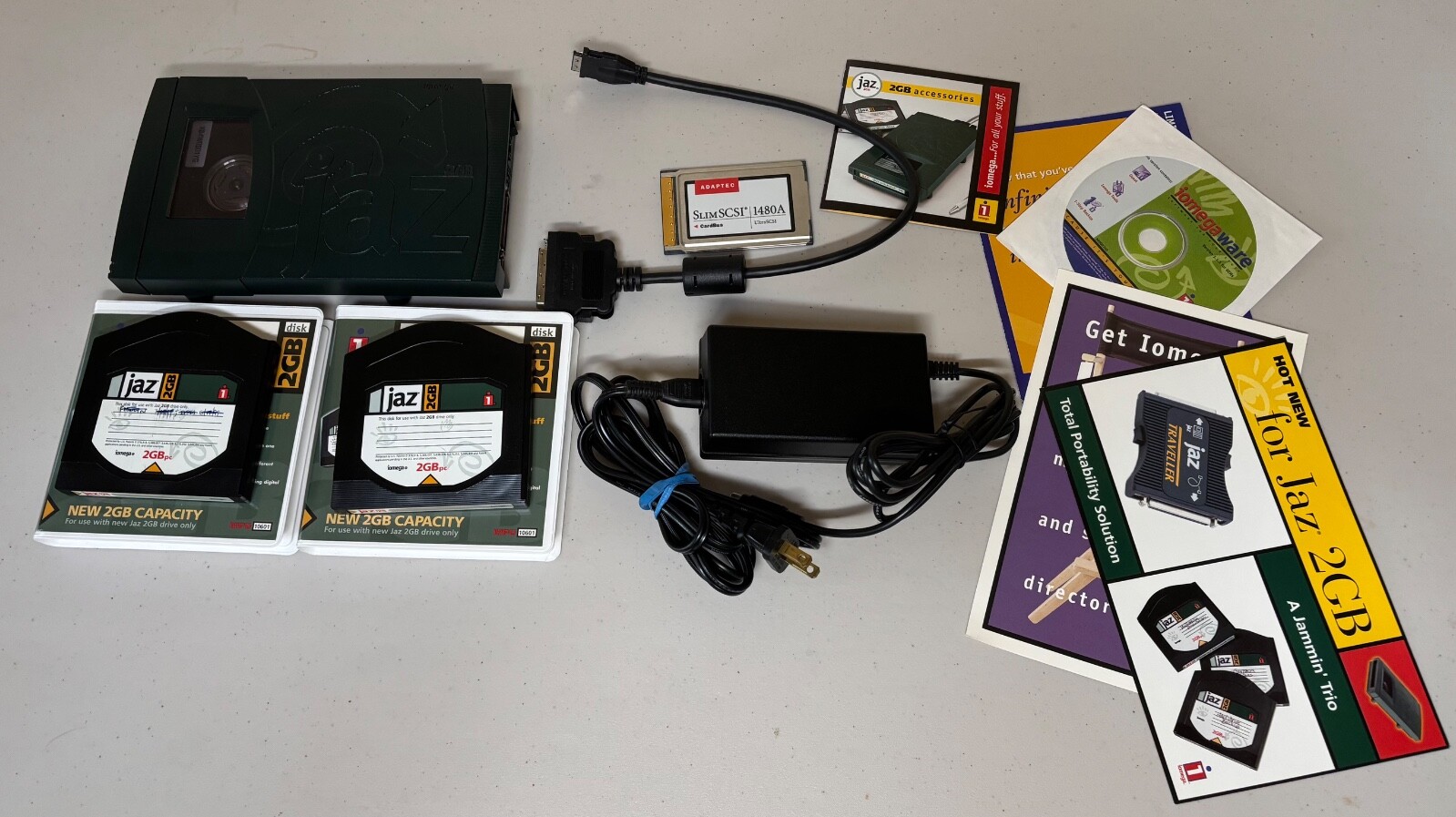 Bundle for the Jaz Iomega 2GB with a Adaptec SlimSCSI 1480A UltraSCSI CardBus.