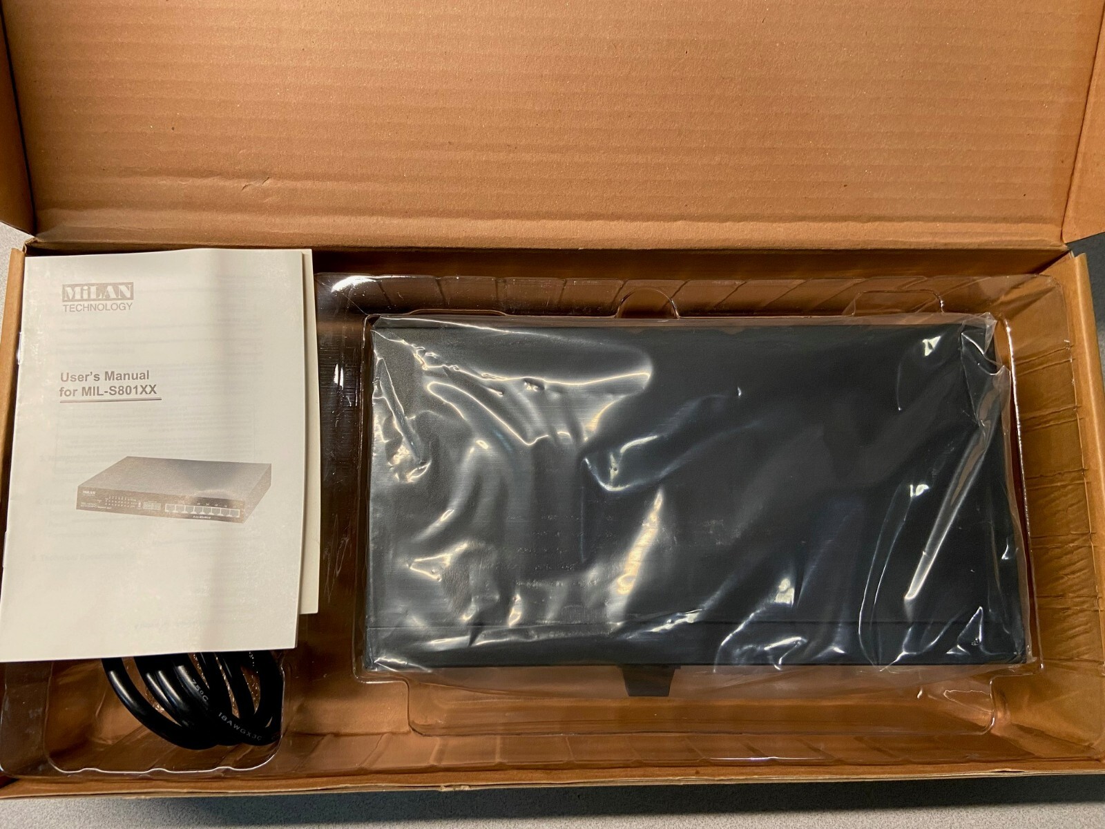 Milan, MIL-S801SC, S801SC, Transition Networks  8x 10/100Base-TX, 1x 100Base-FX