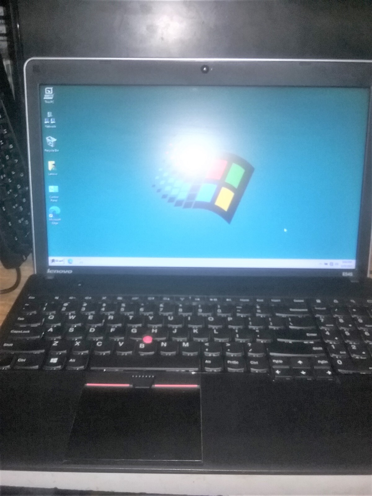 Customized IBM Lenovo Laptop - Windows 10 with 98 SE Theme - Retro Look