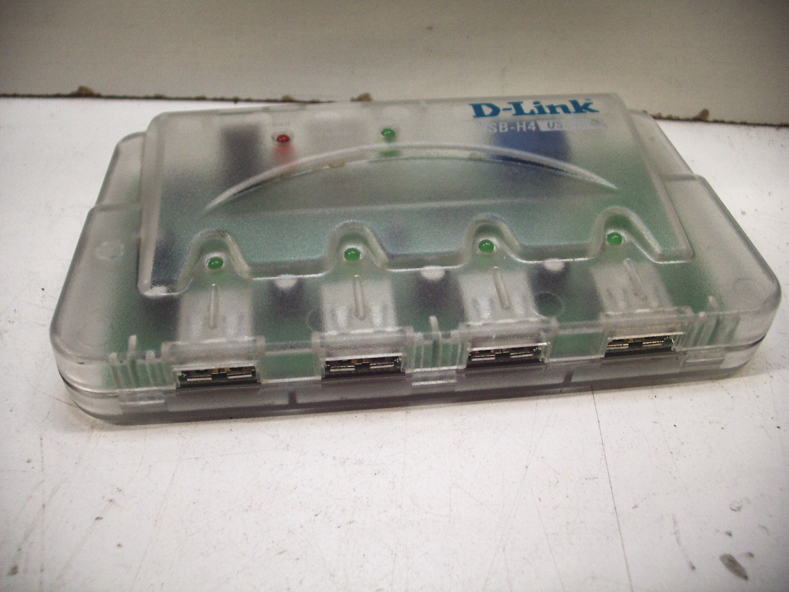 D-LINK DSB-H4/A DSB-H4 VER.D2 4 PORT USB HUB QUANTITY WOW