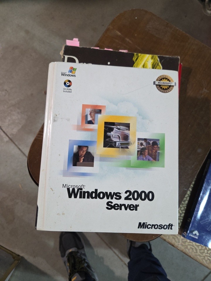Microsoft Windows 2000 Server MCSE Training Kit w/ Supplemental Course Materials