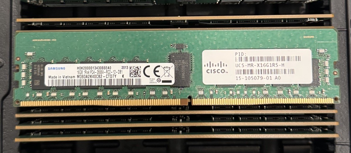 ✅ SAMSUNG 16GB 2666V PC4-CTD7Y Server Ram / ECC Memory - M393A2K40CB2-CTD7Y