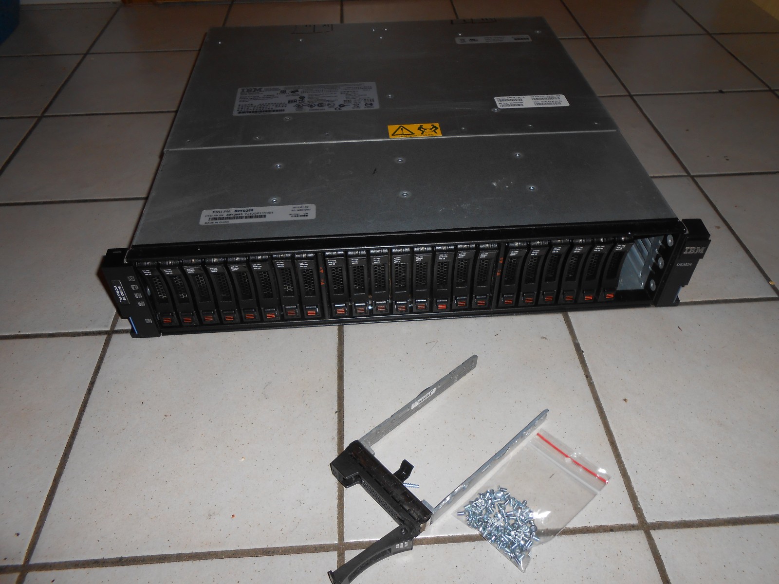 IBM SAN Storage System Storage DS3524 Dual Controller FC 8Gbps - 1746-C4A