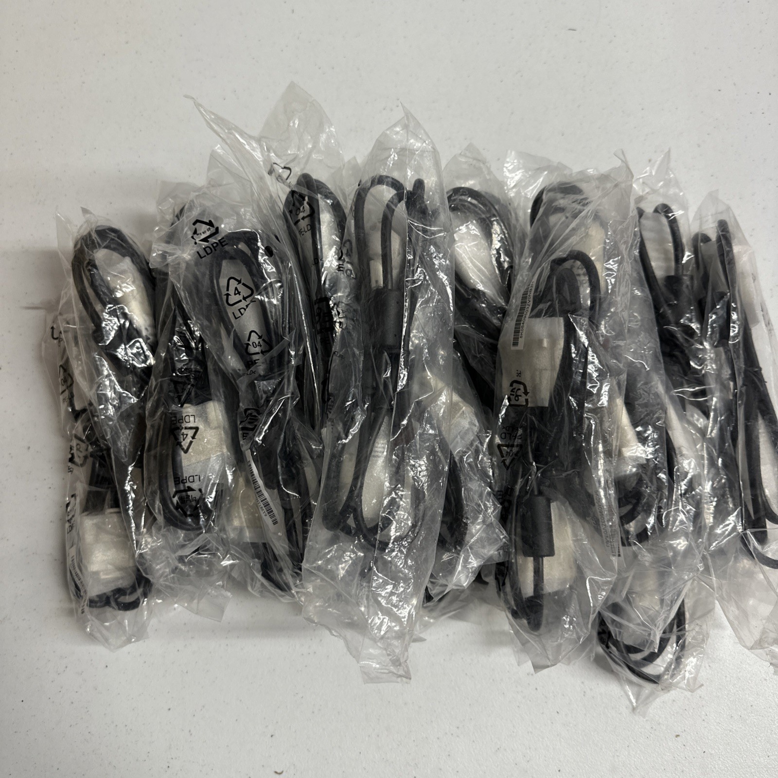 Lot Of  30  DVI-D to DVI-D DVI Monitor M M Male 2 Male 5 Ft Cable PC LCD TV
