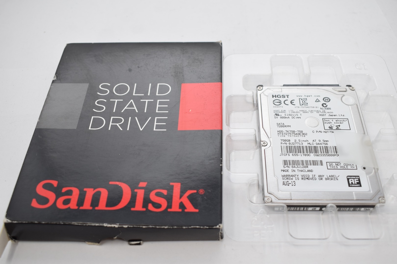 NEW Hitachi HTS727575A9E362 - 750GB 7.2K RPM SATA 9.5mm 2.5'' Hard Drive