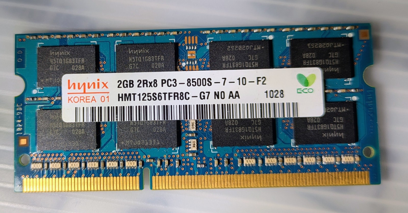 SK Hynix 2GB SO-DIMM DDR3 PC3-8500S 1066MHz Laptop RAM Memory HMT125S6TFR8C-G7