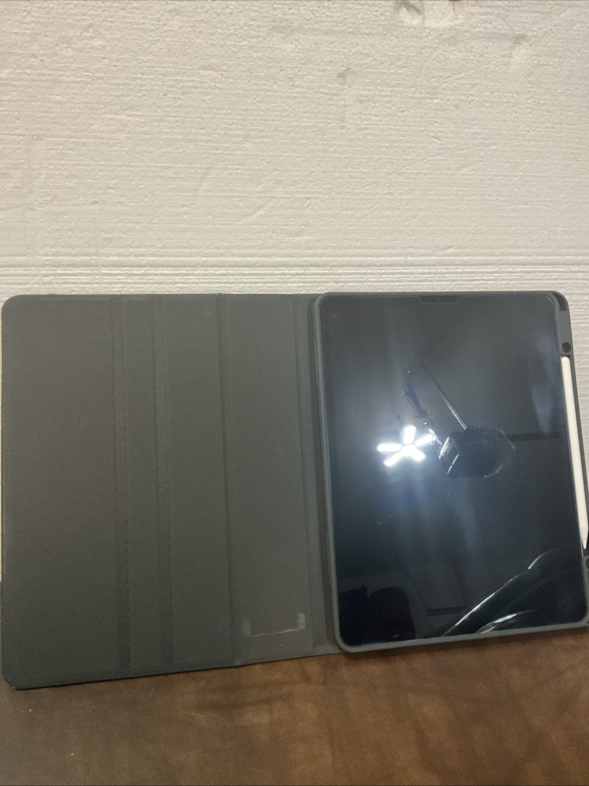 Apple iPad Pro 12.9 5th Gen M1  128 GB WI FI TABLET  EXCELLENT CONDITION