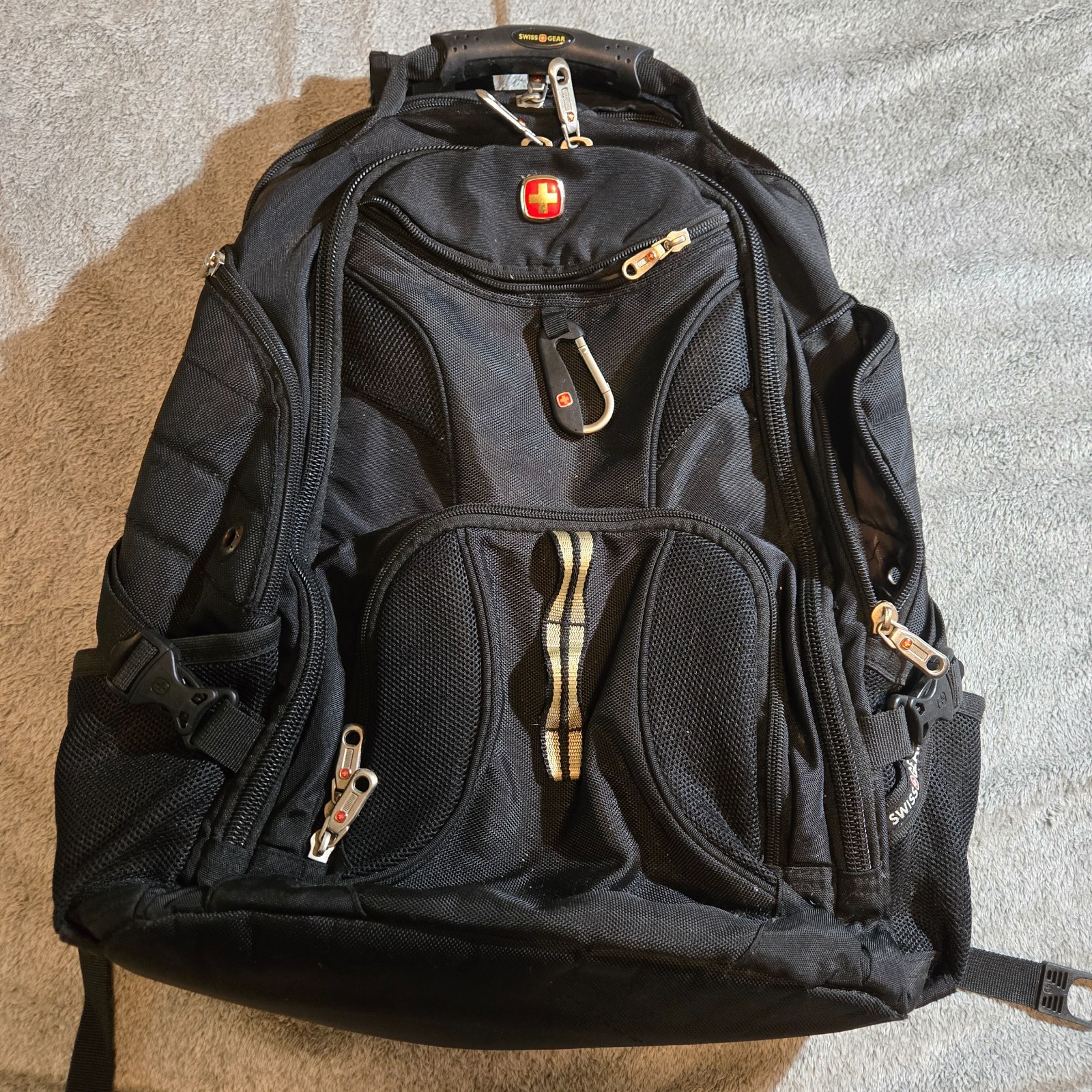 SwissGear Travel Gear Backpack 17" Laptop Backpack Pockets