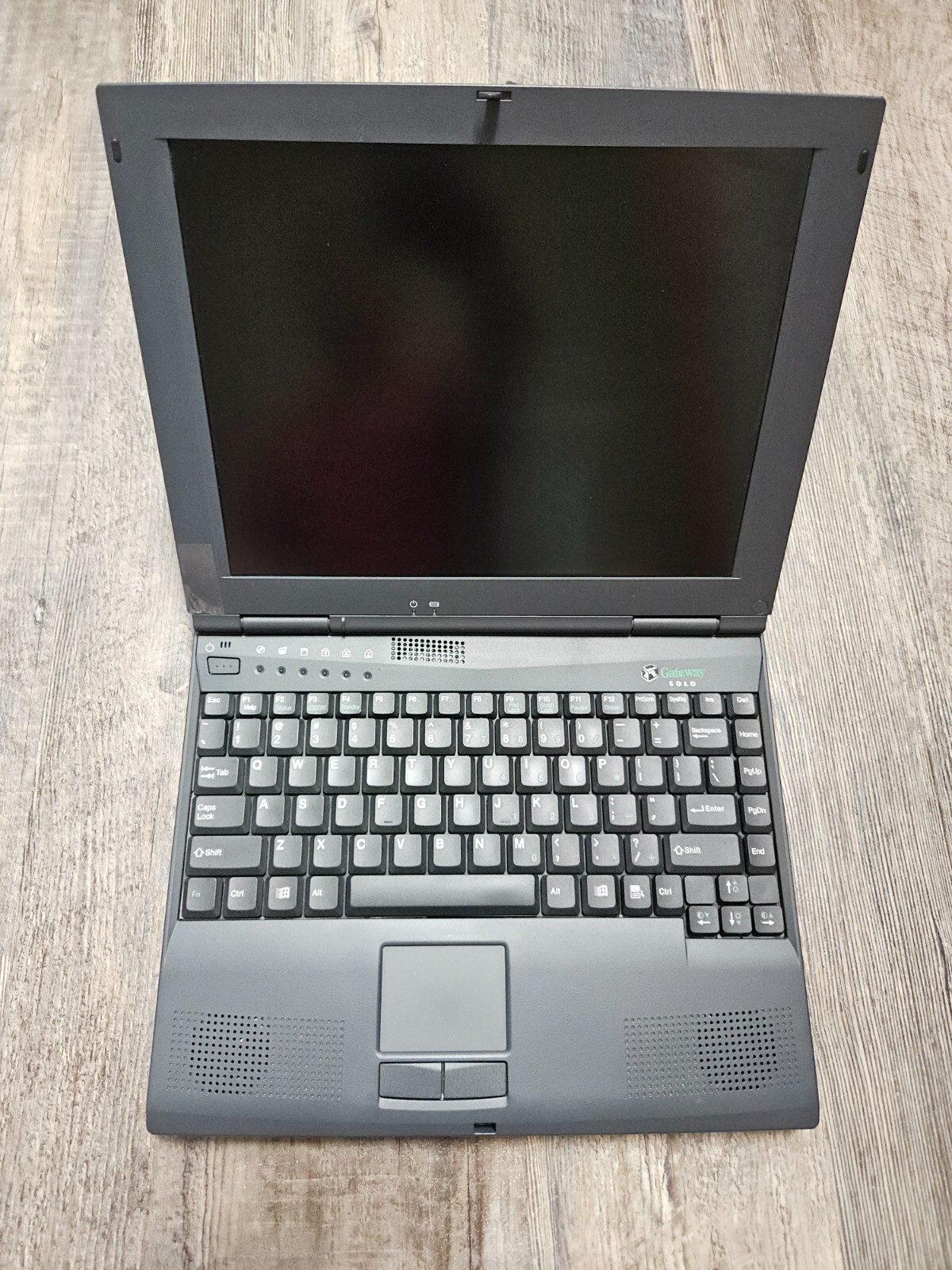 Rare Vintage Gateway Solo 1100 Laptop Untested