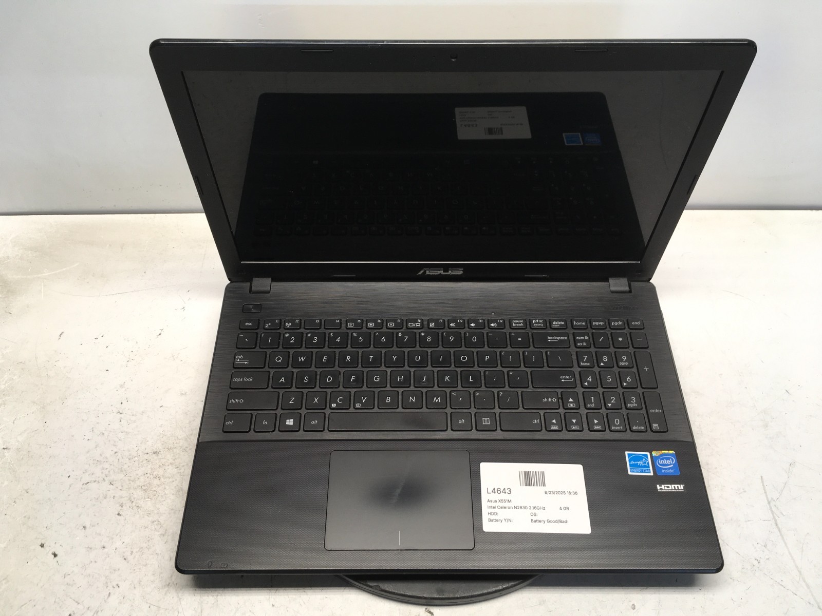 Asus X551M Intel Celeron N2830 2.16GHz 4 GB NO HDD