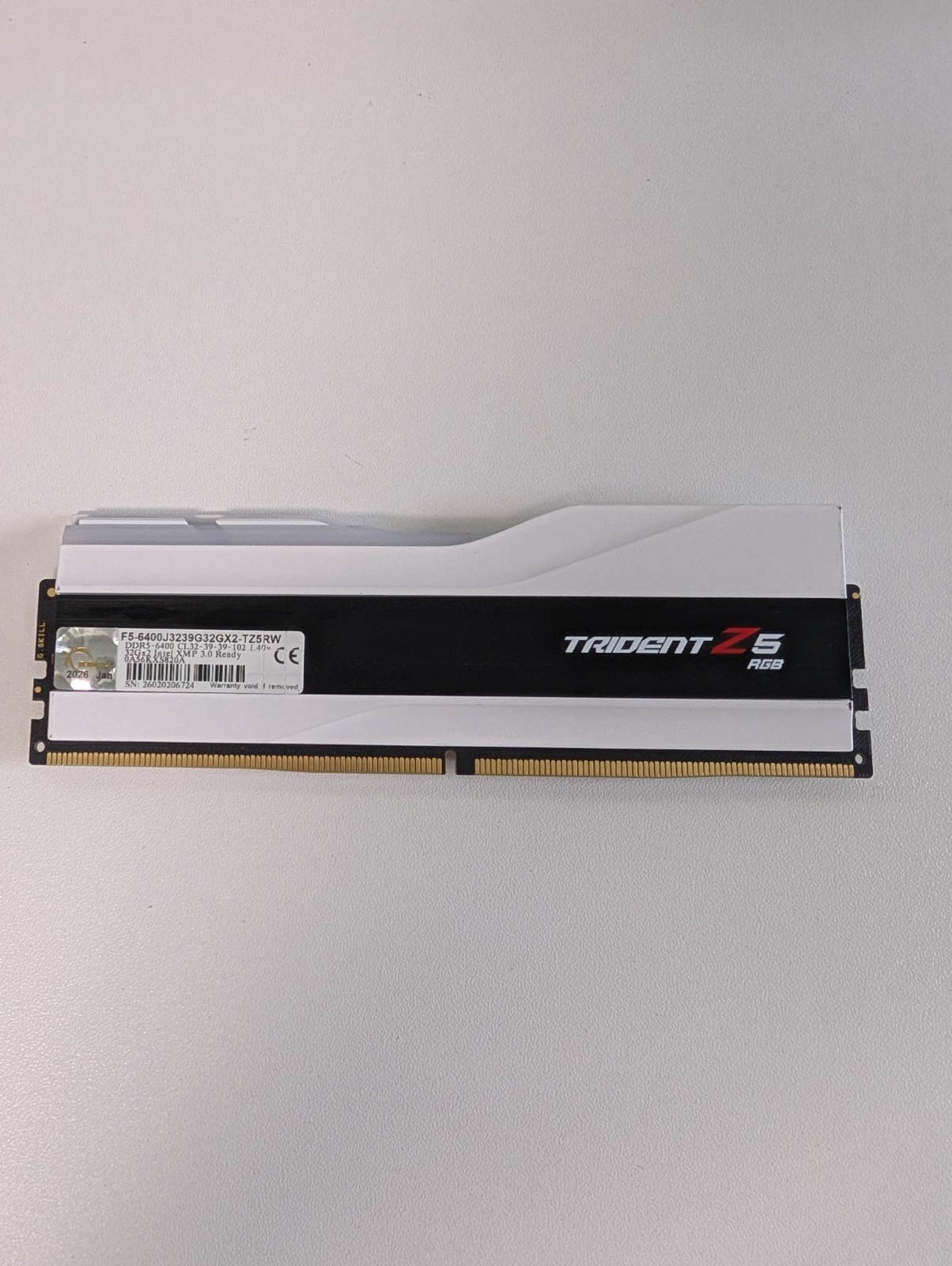 G.SKILL Trident Z5 RGB White 32GB 1x32GB DDR5 6400 6000 CL32 XMP 3.0
