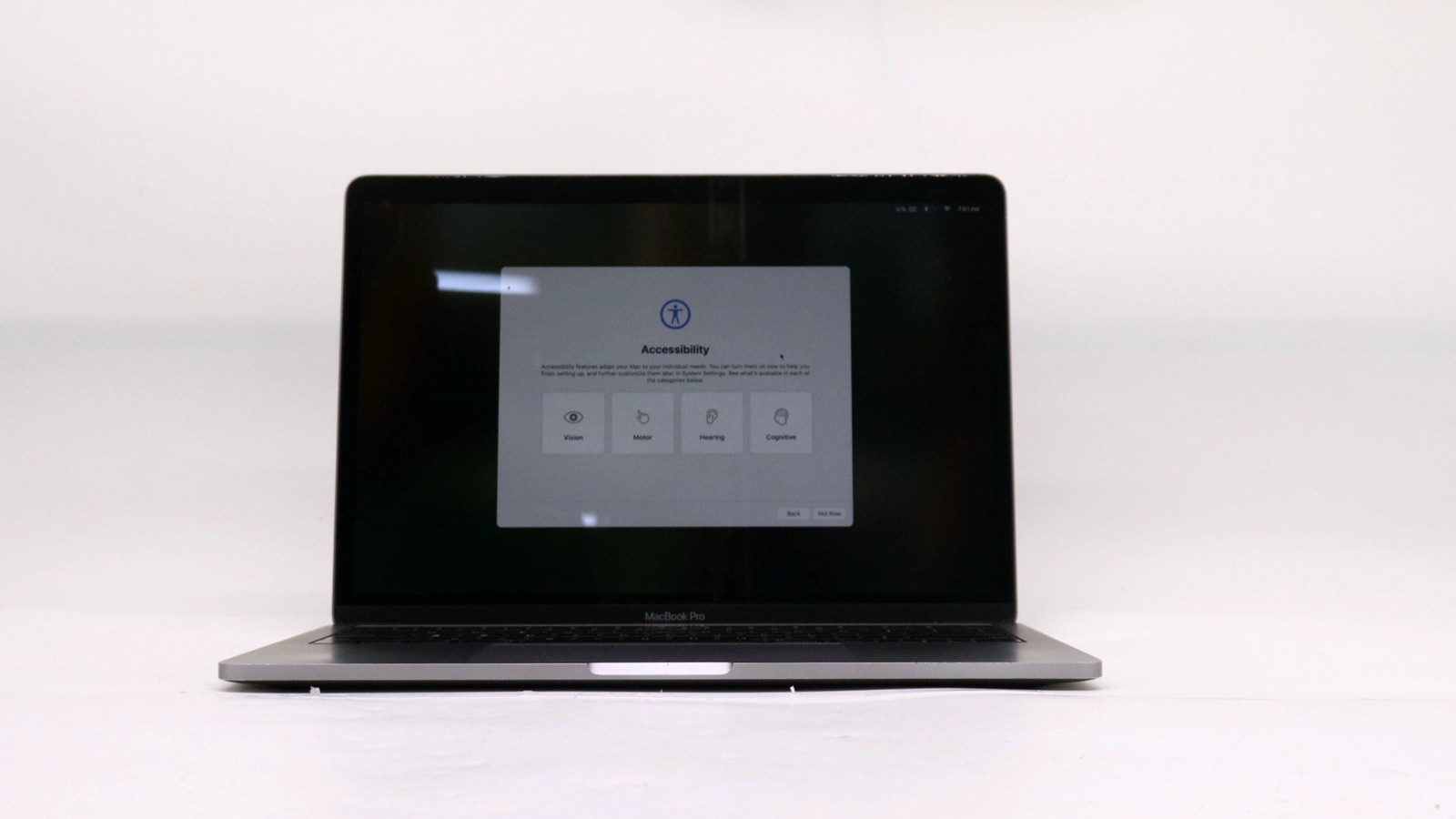 Apple Macbook Pro 13" i7-8569u 16GB 512GB READ DESC