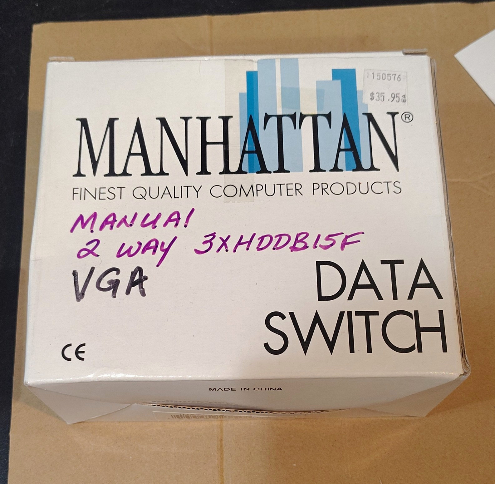 Manhattan VGA Data Switch 2-Way Universal Compatible MPN 3XHDDB15F