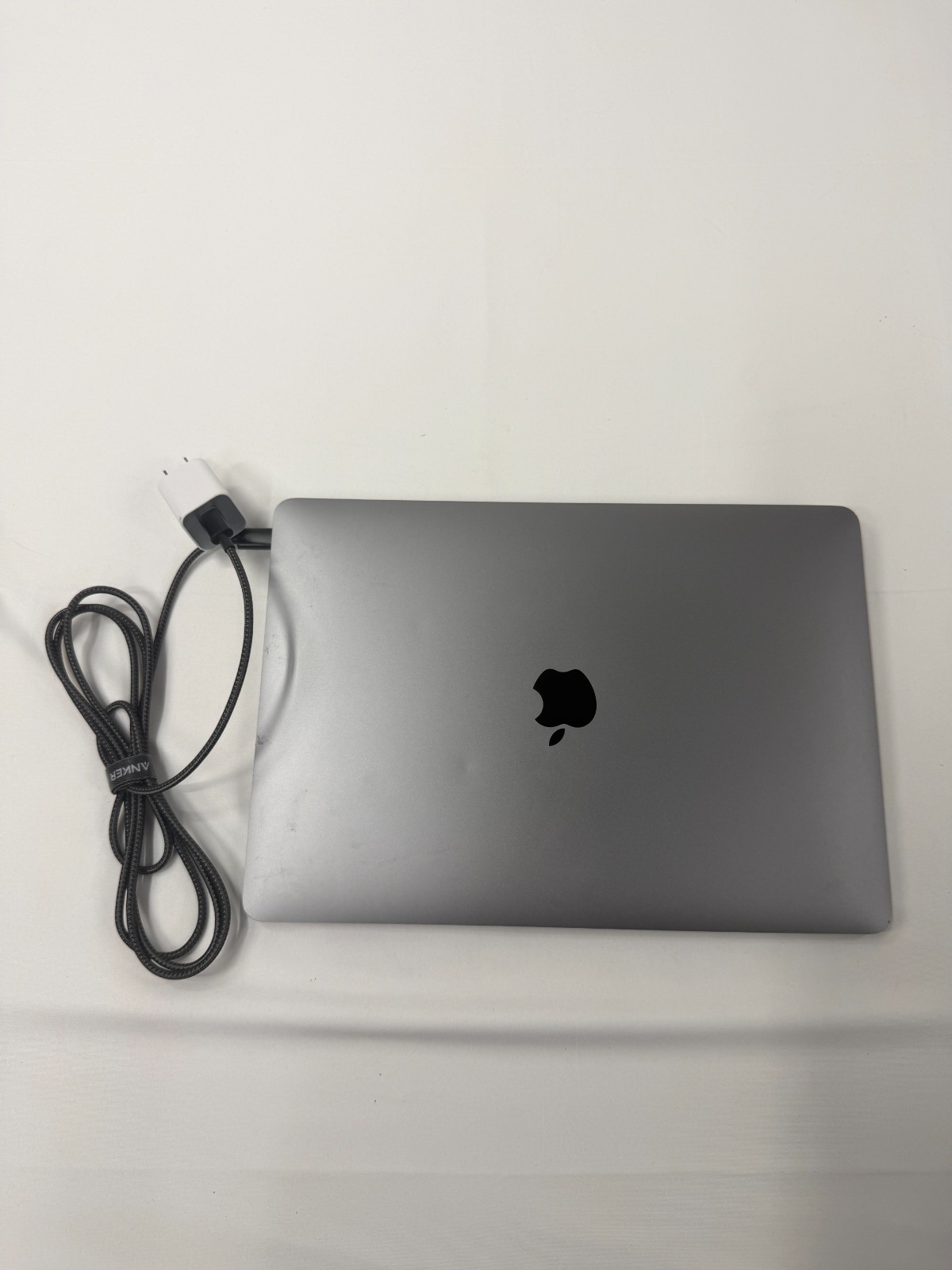 Apple MacBook Air Laptop 13.3" LCD Intel Core i5 1.1GHz 16GB RAM 500GB SSD A2179