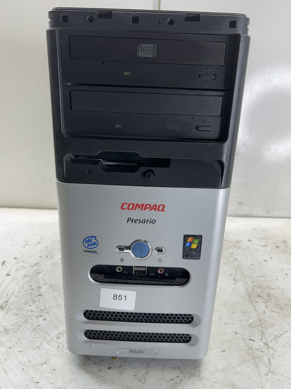 Compaq Presario S6010V Intel Celeron 2500MHz/400MHz 1.5GB NO HDD