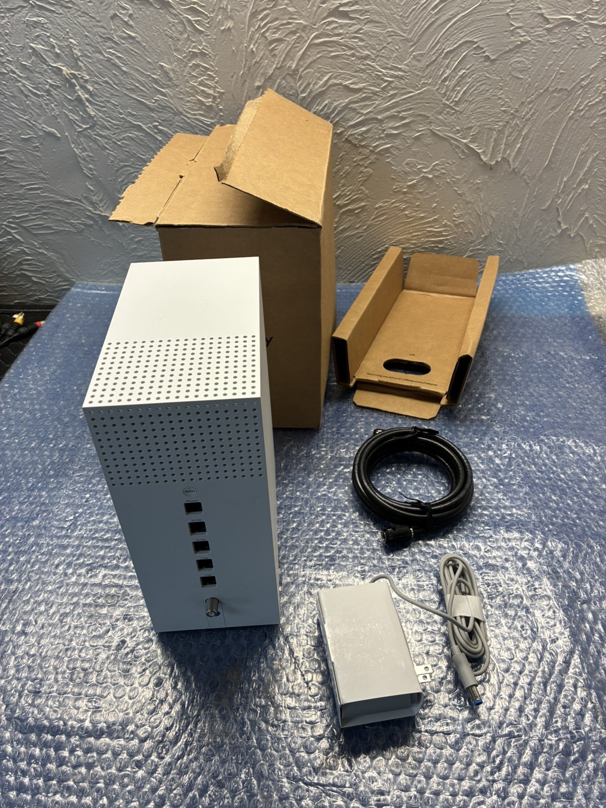 Xfinity XB10 Advanced Gateway Router