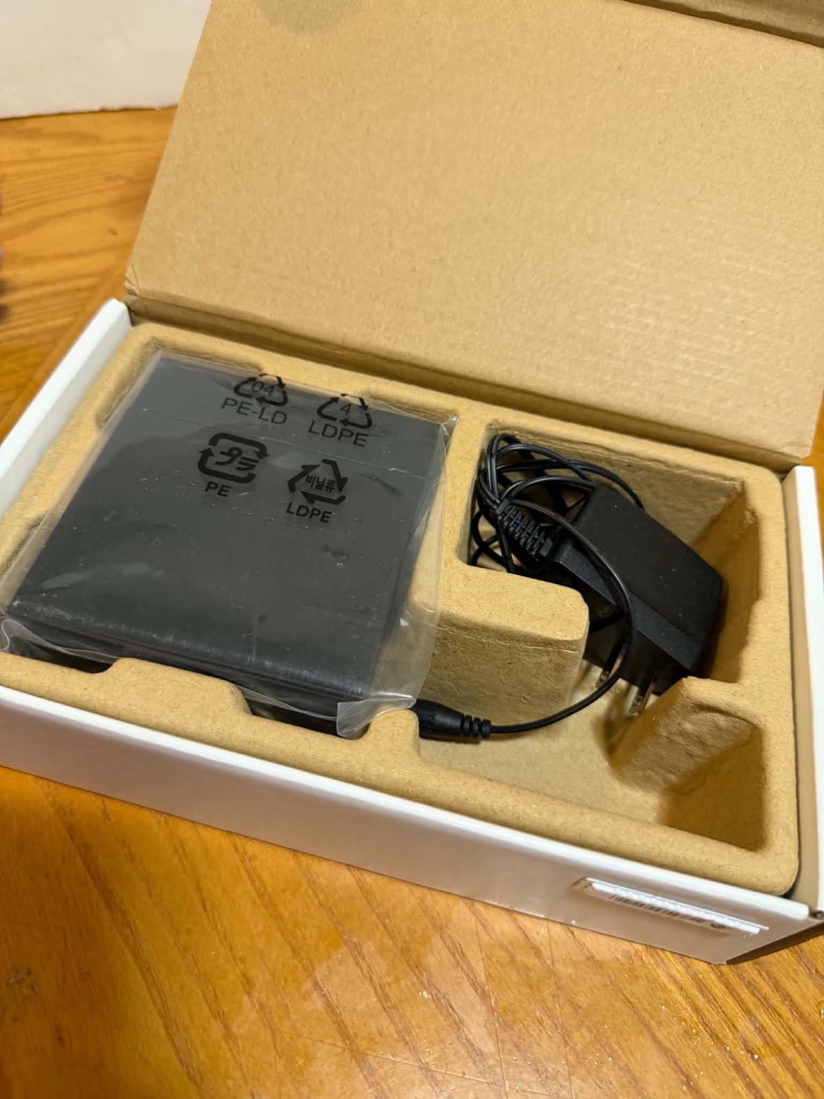 NETGEAR GS305 Unmanaged Essentials 5-Port Gigabit Ethernet