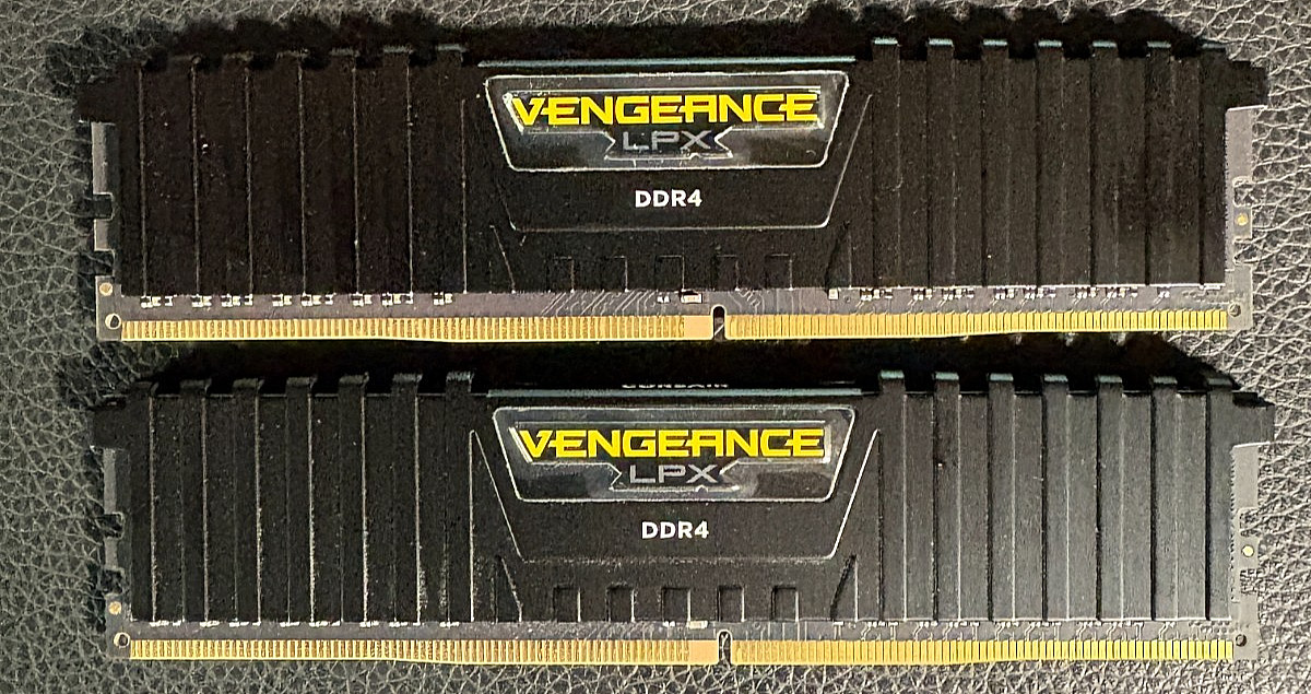 RAM Corsair Vengeance LPX 32GB 2x16GB DDR4 3000 CL15 CMK32GX4M2B3000C15 Memory