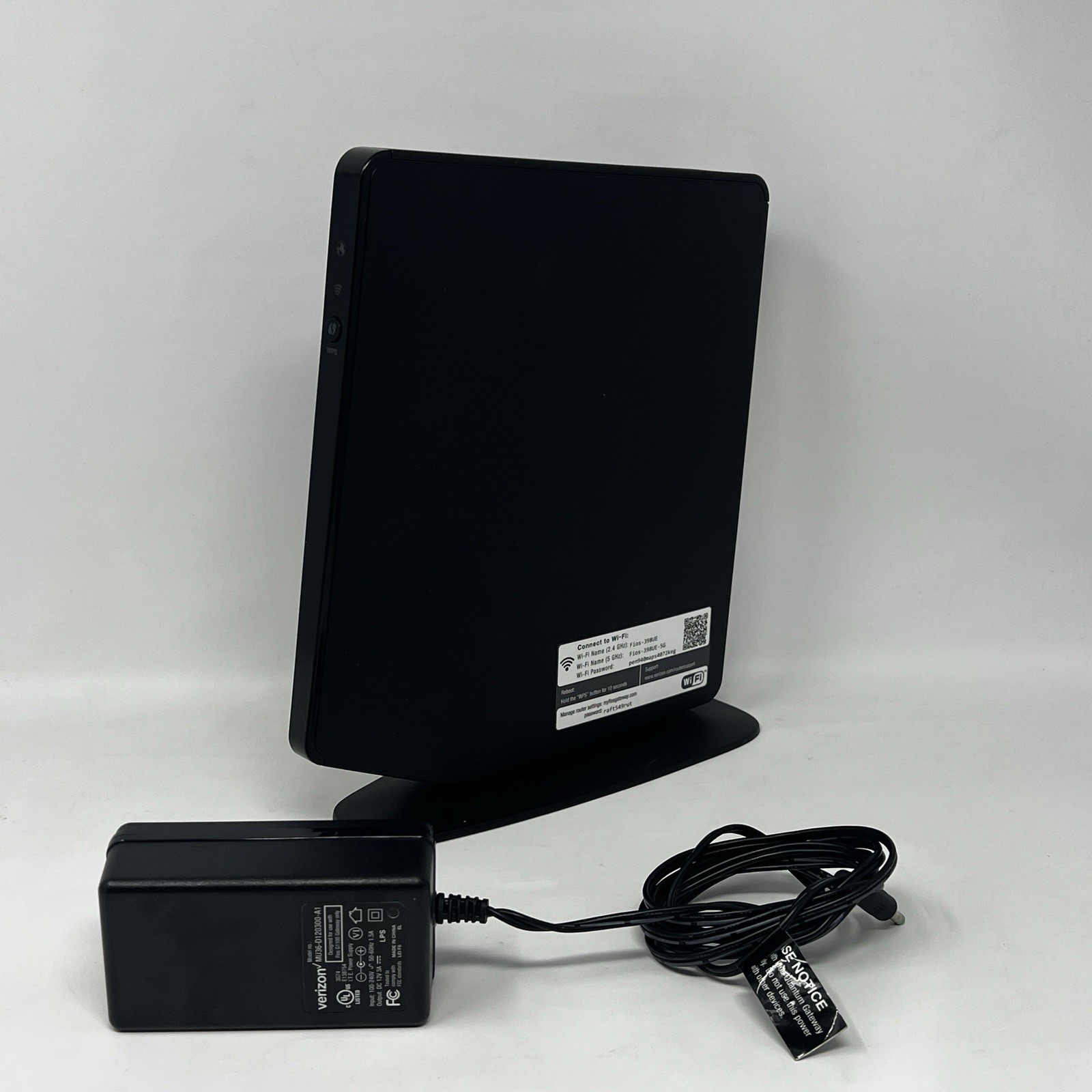 Verizon FiOS-G1100 Dual-Band Wireless Router 1300Mbps 4-Port Black  W/Adapter
