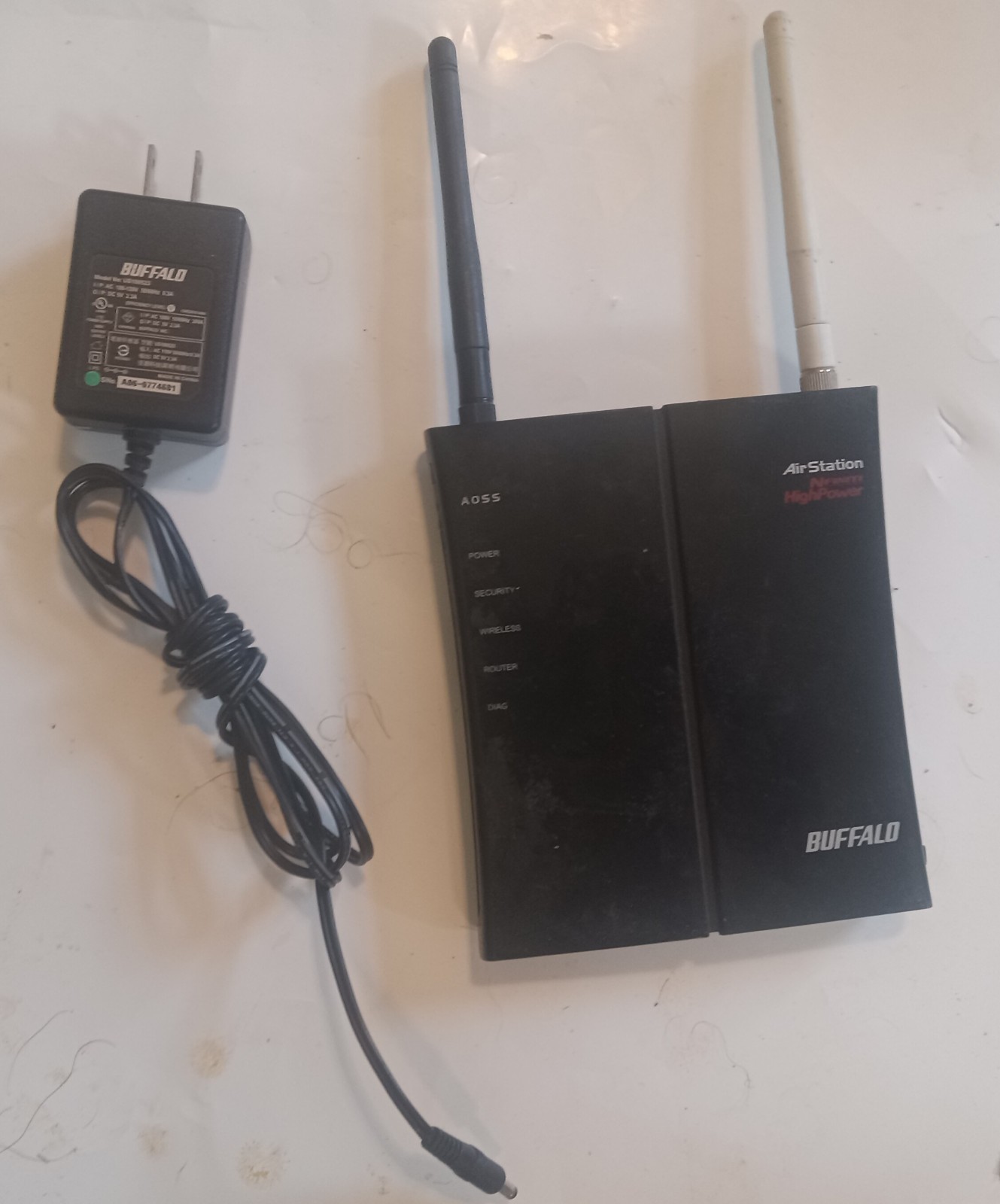 Buffalo WHR-HP-G300N DD-WRT Wireless Router Tested Working OEM Adapter