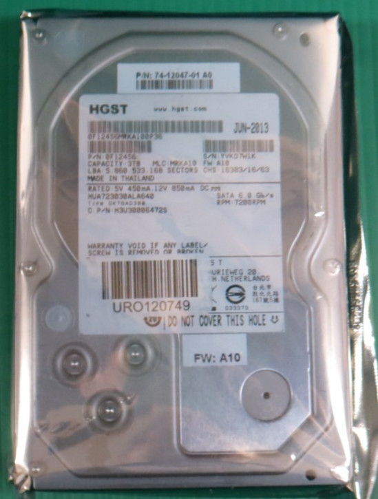 HGST /Cisco 3TB 64MB SATA 7.2K 3.5" HDD / HUA723030ALA640 / 74-12047-01 / REFURB