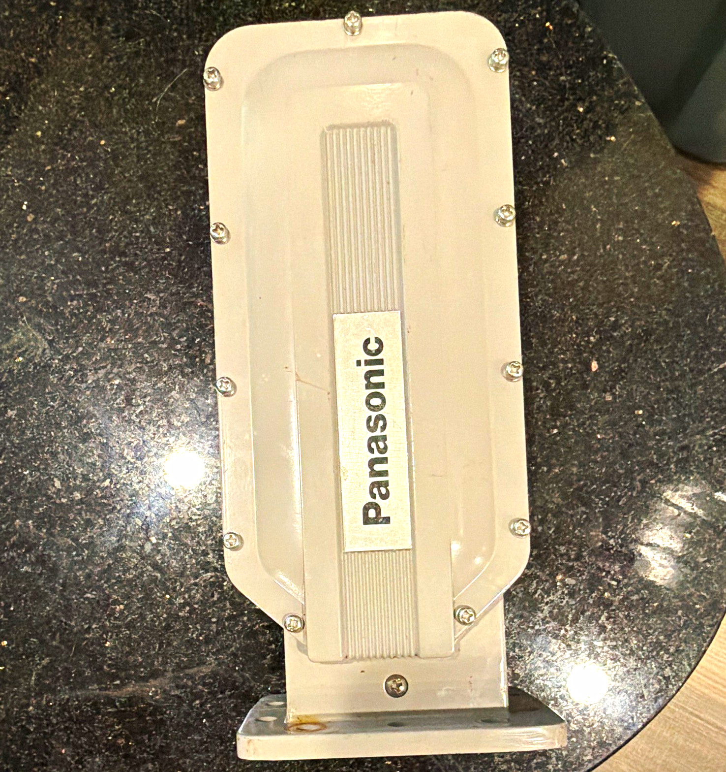 "Vintage Panasonic CI-LNB-100 / CJ-LNR100 Low Noise Block Down Converter C-Band