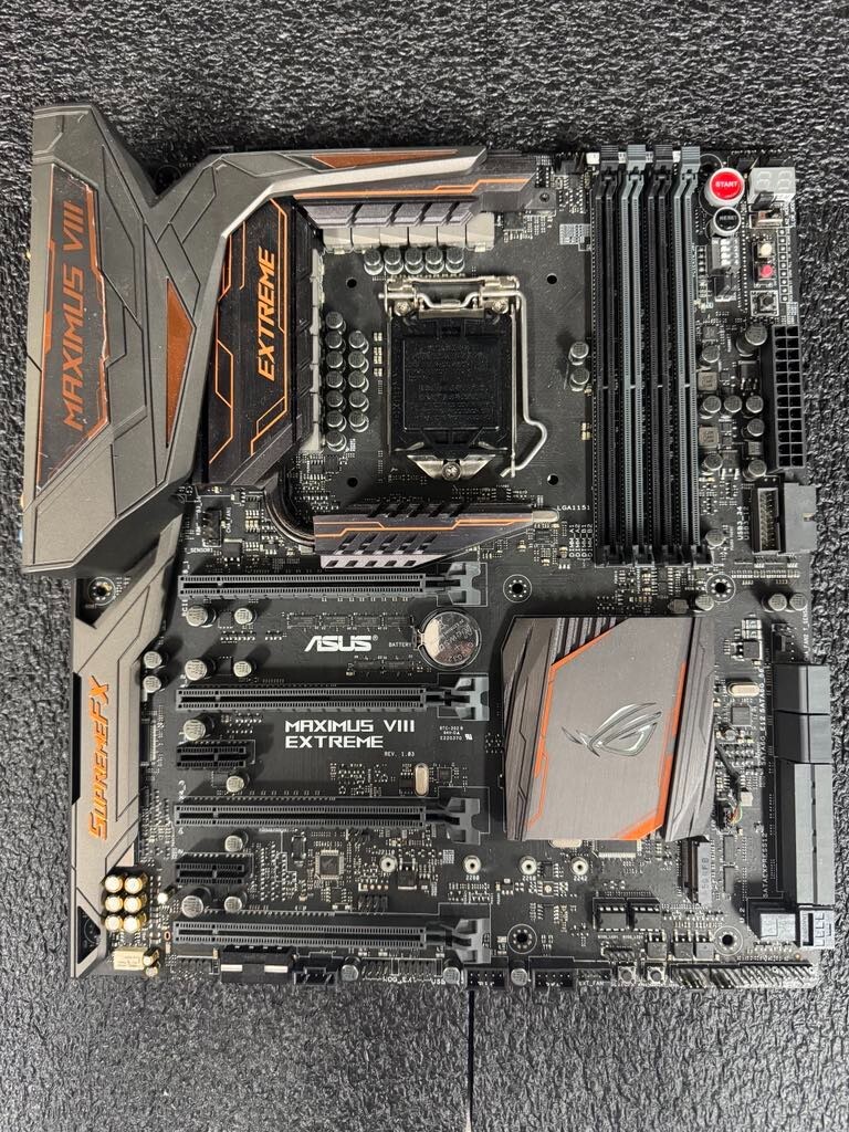 Asus Maximus VIII Extreme Intel Z170 LGA 1151 D4 M.2 E-ATX Motherboard