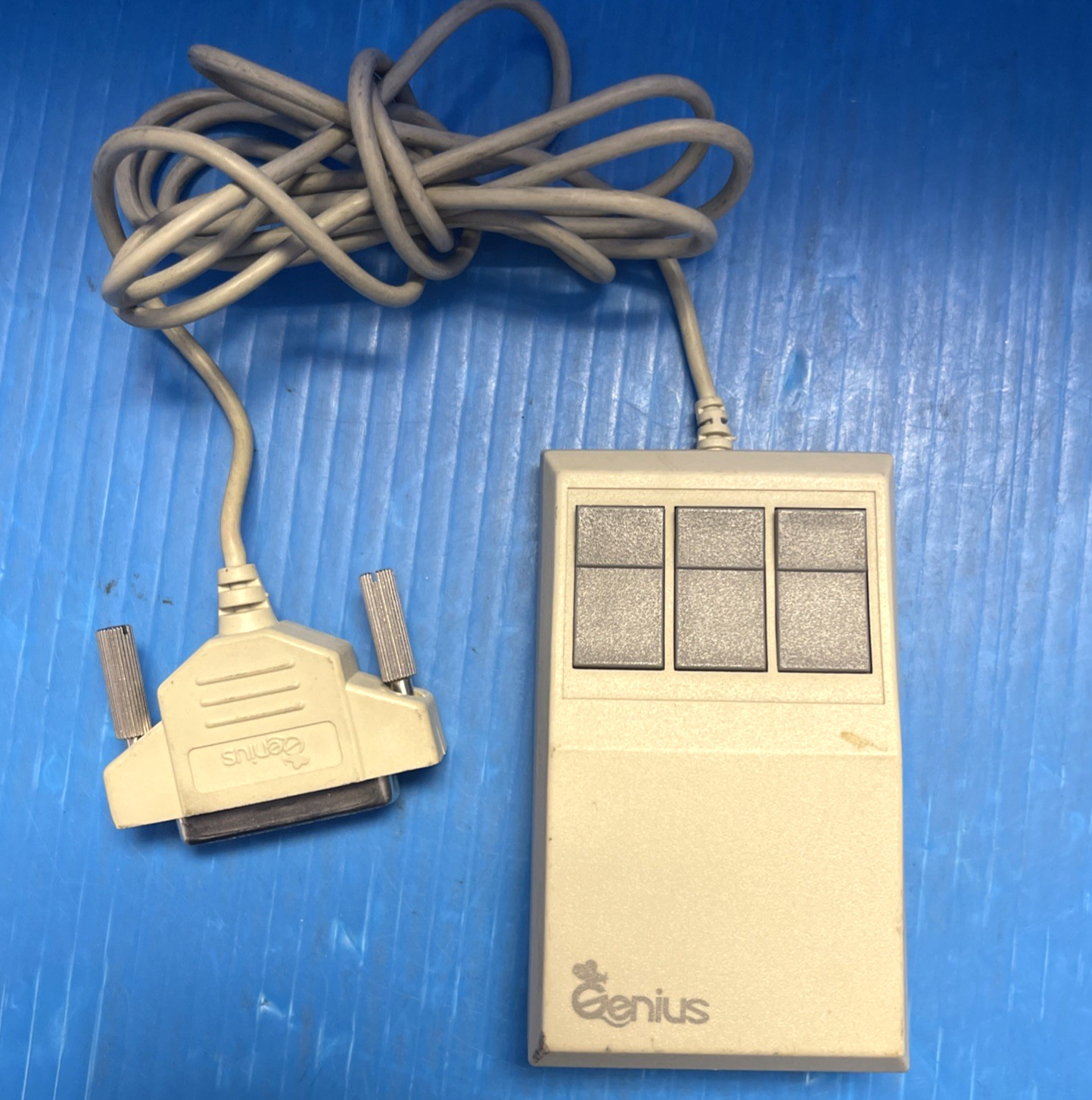 Vintage Genius GM-6 3 Button Mouse  - DB9 RS232 Connector