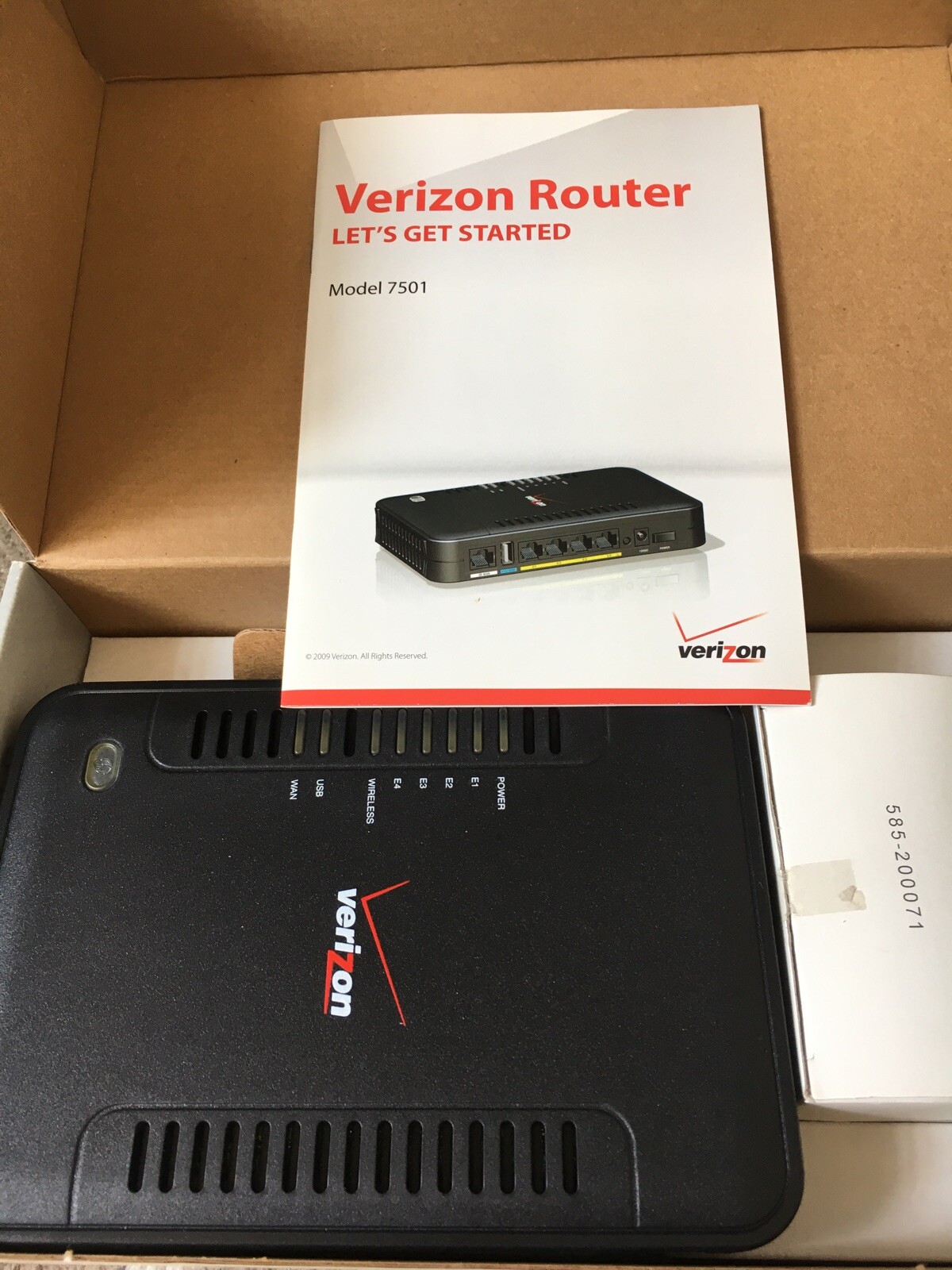 Verizon (Westell) Router Model 7501 Verizon Wi-Fi Hotspot Modem. 12VDC