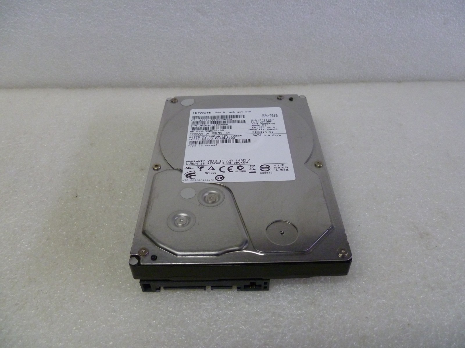 HP/HITACHI HDS721064CLA332 640GB SATA HARD DRIVE P/N:0F11017 MLC: JPT3BF