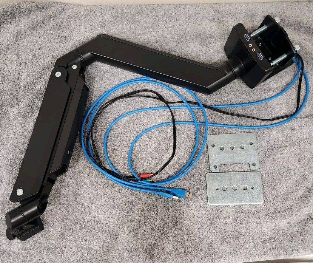 UpLift Crestview Single Monitor Arm With Wiring Kit (USB + Audio)