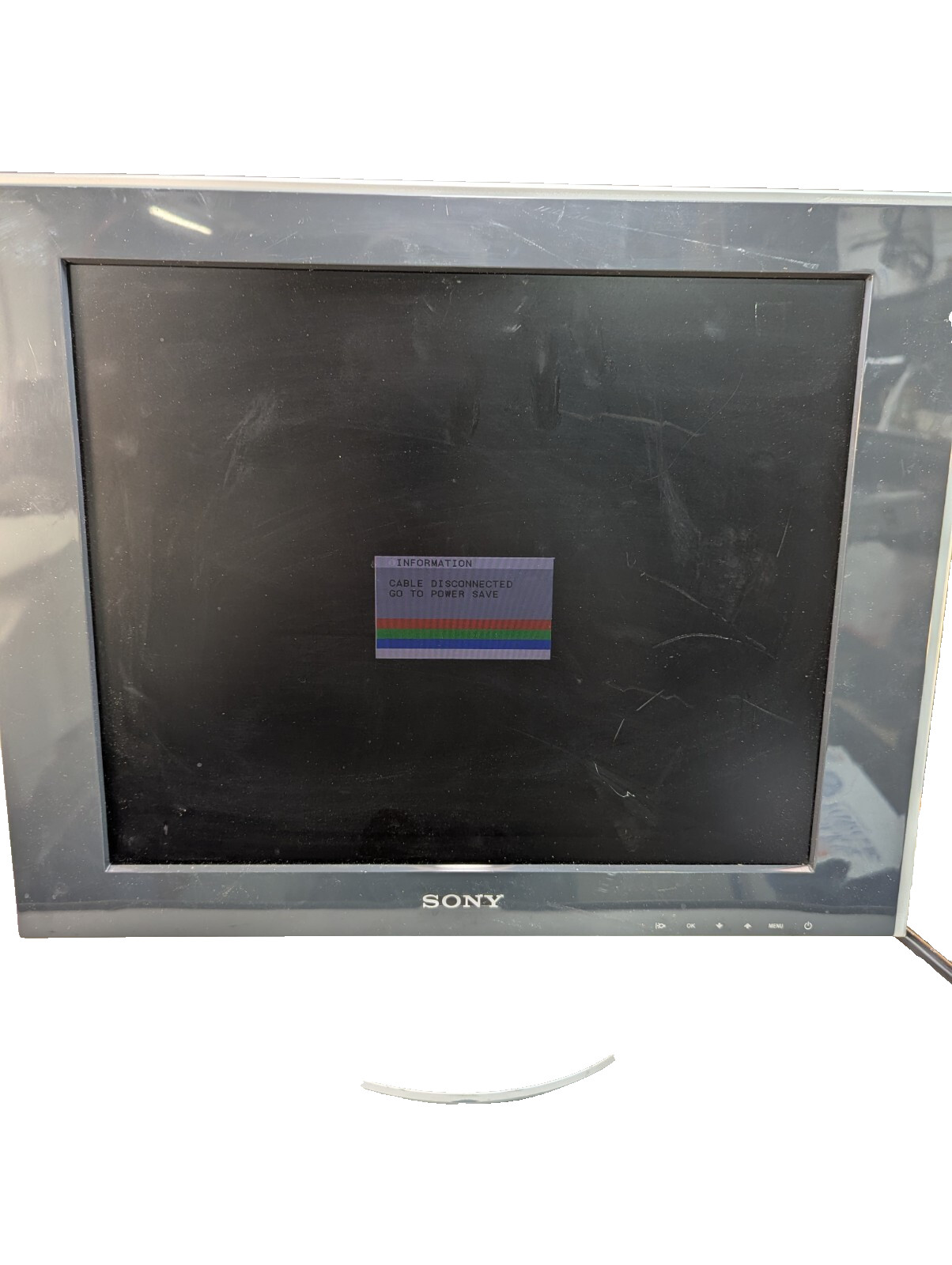 Sony SDM-HS73 LCD Monitor 17" in. Retro Gaming Vintage Display HD15 port