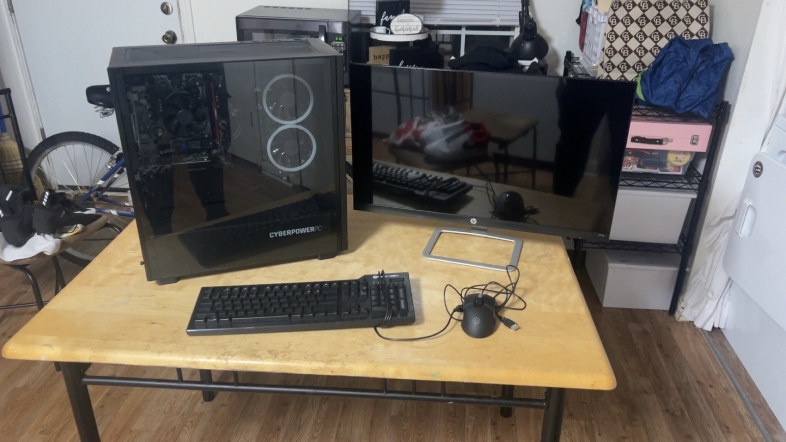 CyberPowerPC C Series AMD Ryzen 3 3100 8GB 466GB SSD GT 1030 + 27ec Hp Monitor