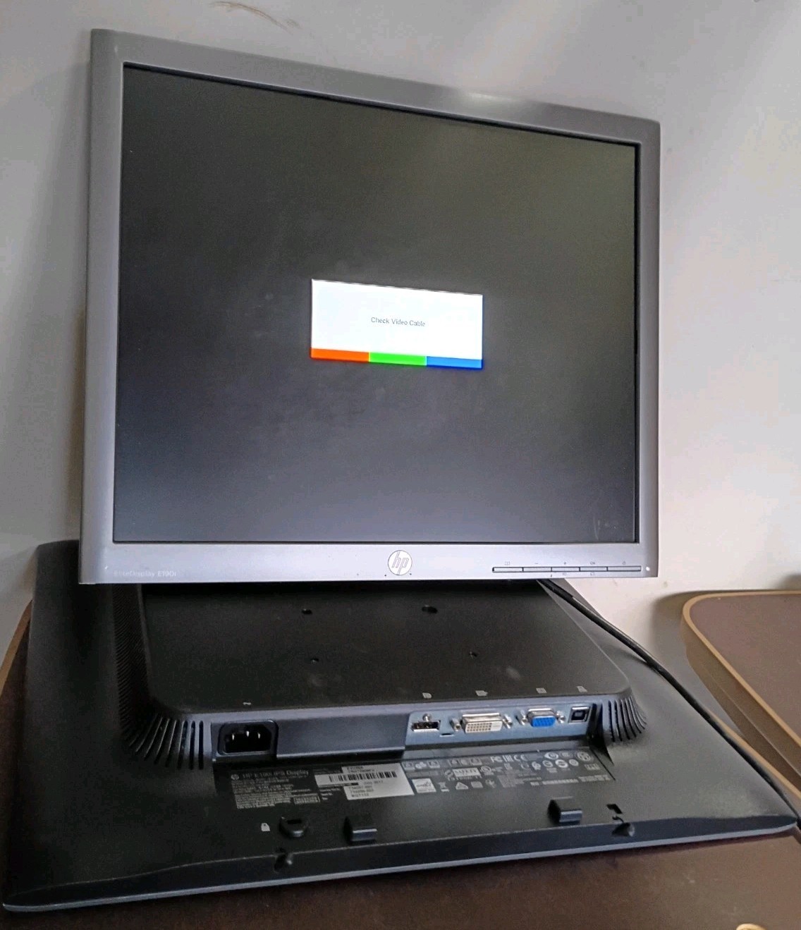 4 Lot of HP EliteDisplay E190i 19" LCD Monitorsql E4U30A8 Without Stand Used