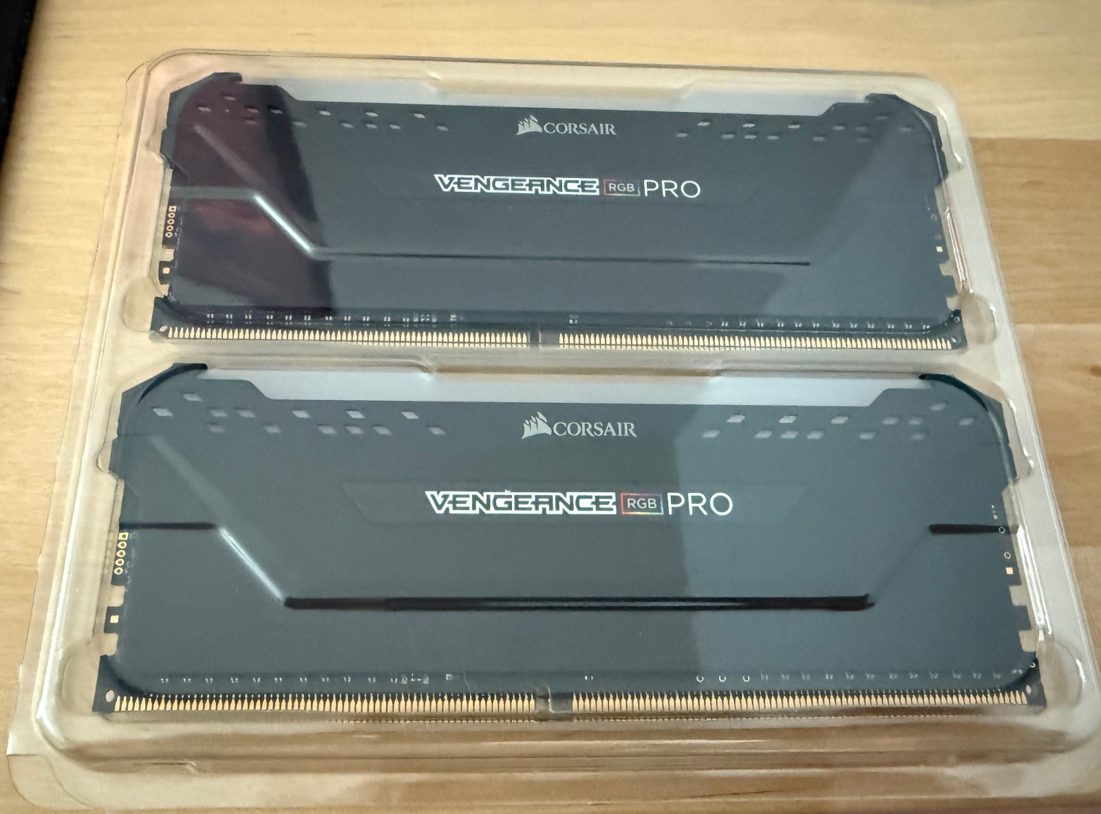 Corsair Vengeance RGB Pro 16GB (2x8GB) RAM DDR4 3600MHz CMW16GX4M2D3600C16