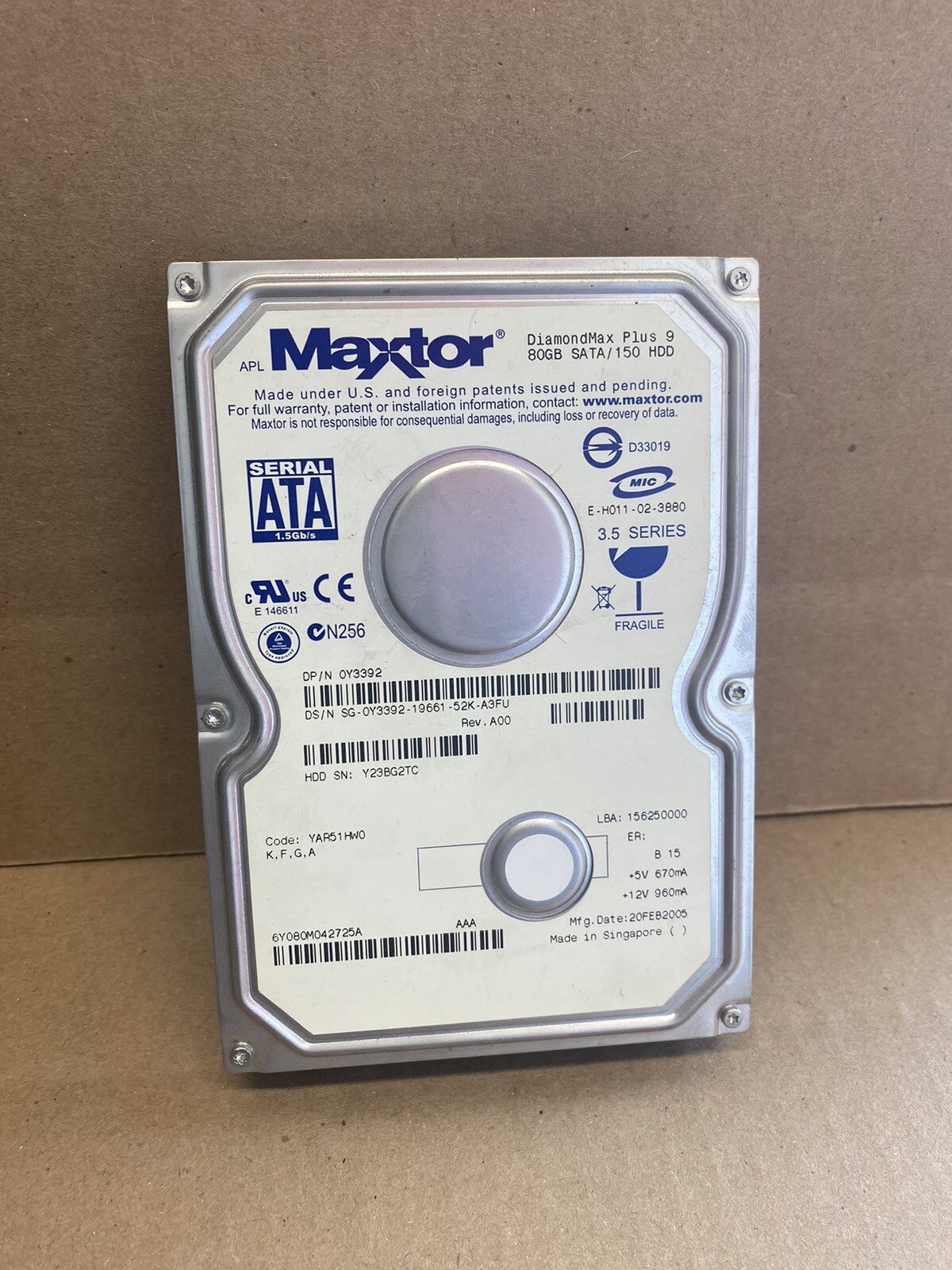 Maxtor Dell 0J9058 DiamondMax Plus 9 80GB SATA / 150 HDD Hard Drive