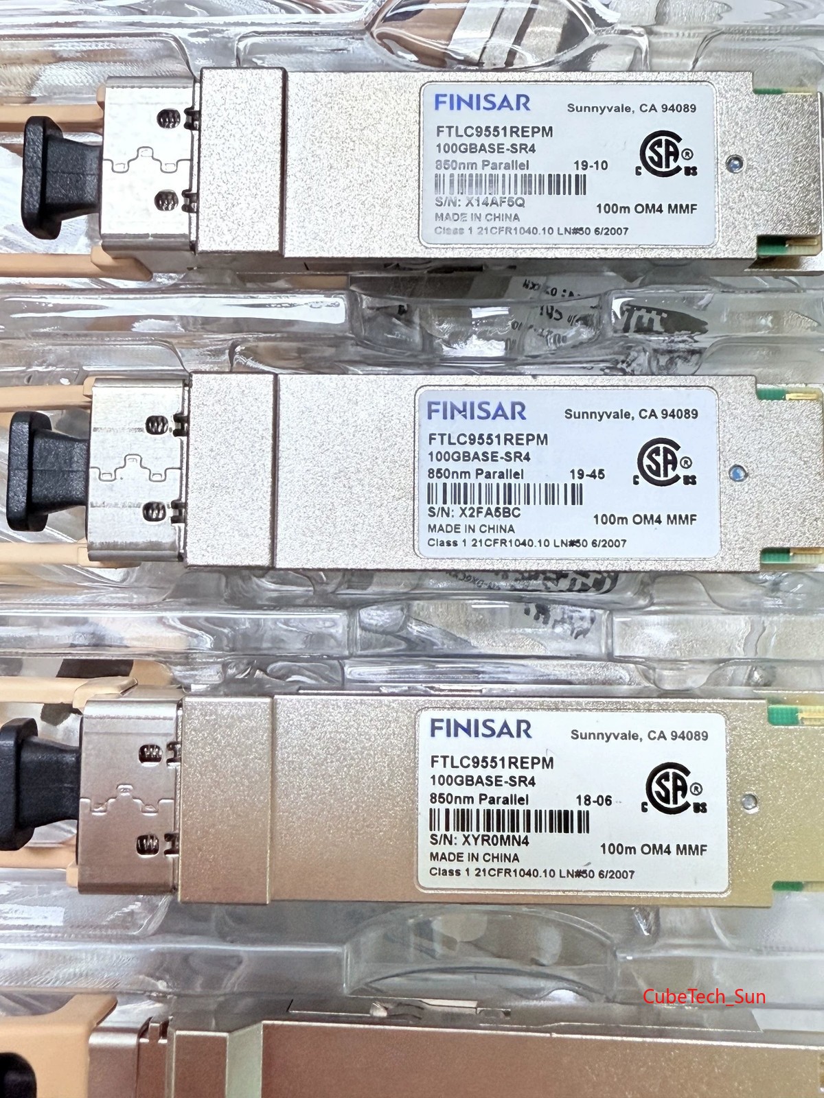 1PC Finisar Original 100GbE 100GBASE-SR4 QSFP28 Transceiver FTLC9551REPM