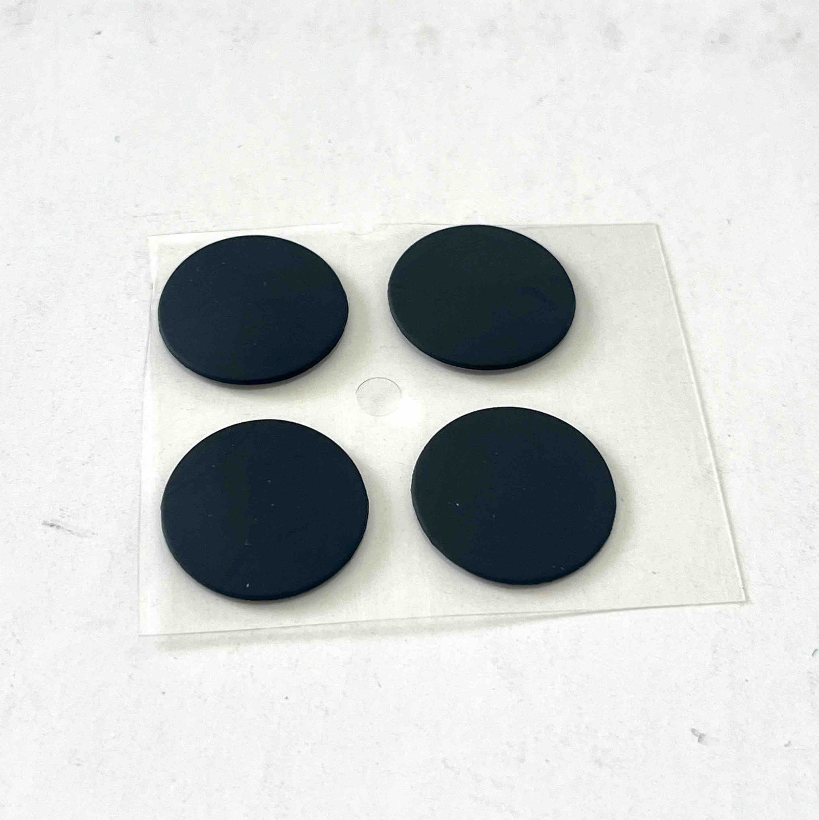 100% NEW RUBBER FEET REPLACEMENT 4PCS/SET FOR MACBOOK MACBOOK PRO/AIR/PC LAPTOP