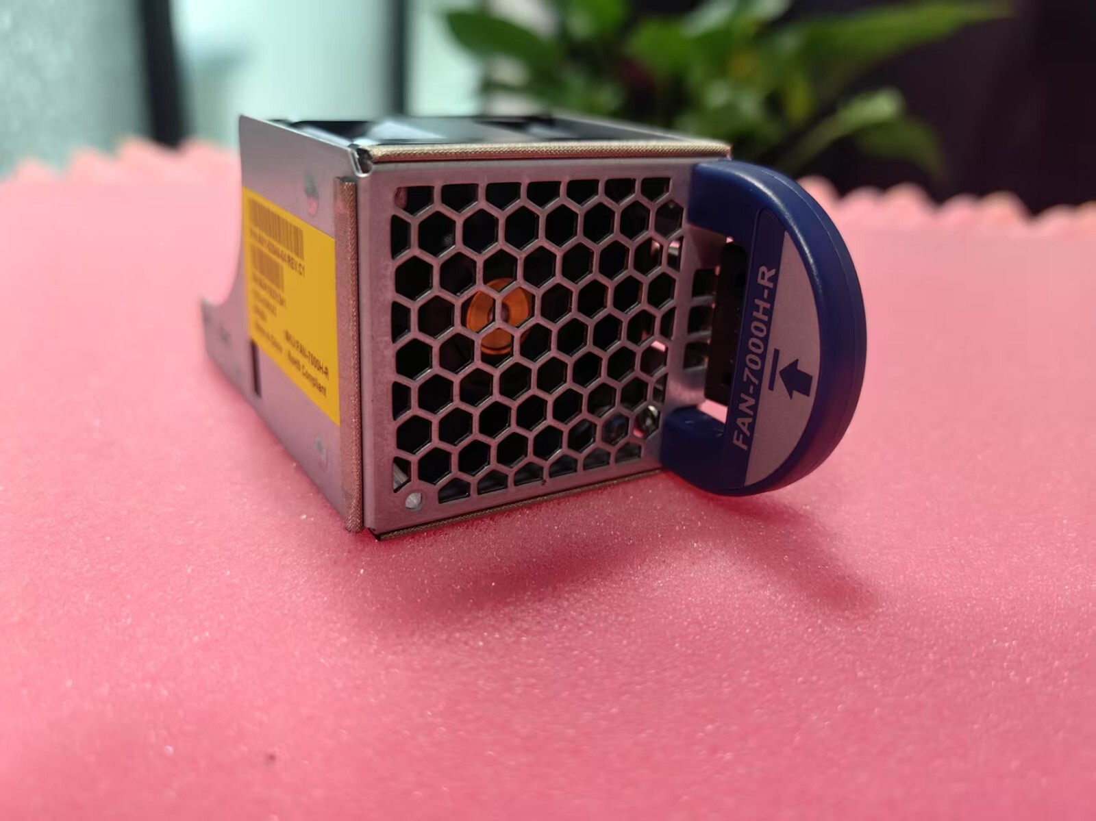 Arista FAN-7000H-R Back-to-Front Airflow Switch Fan Module